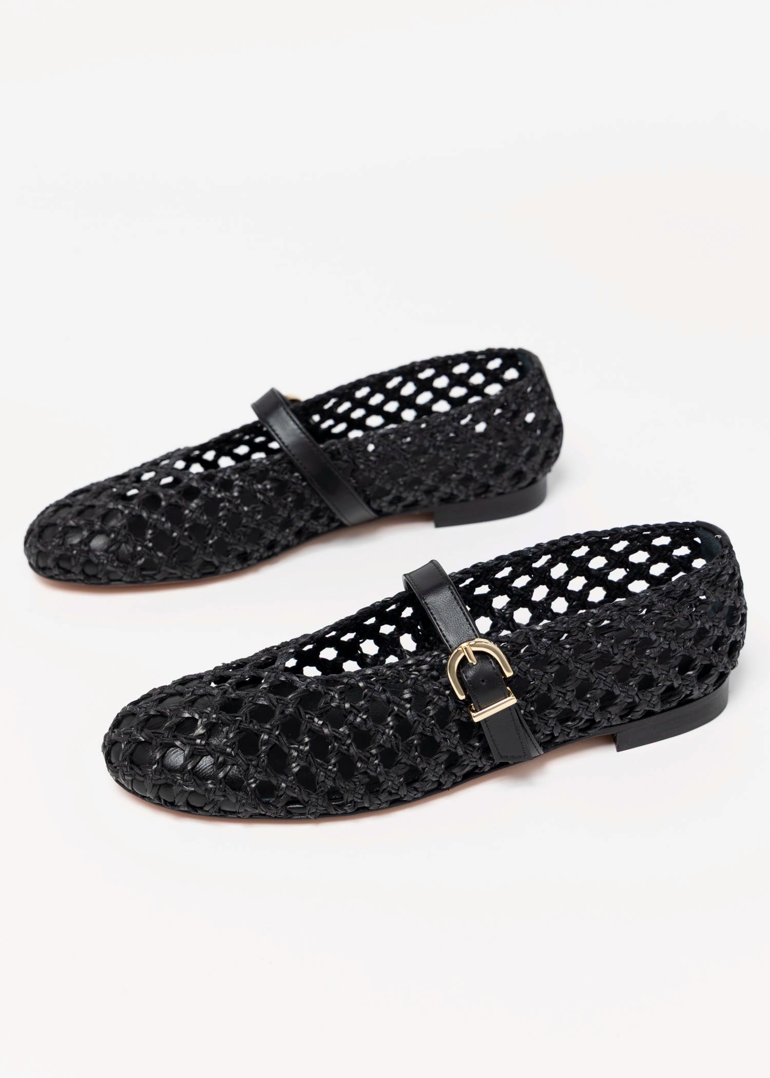 swatch_Black Leather l'idea dolo woven mary jane