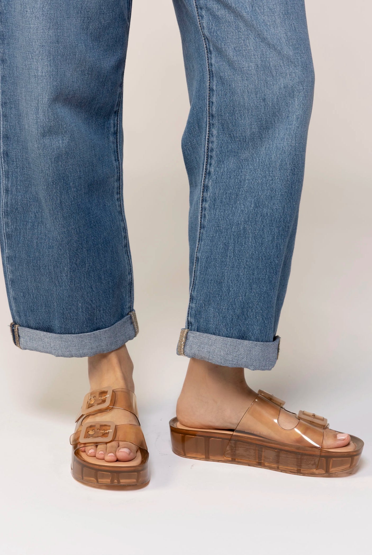 swatch_Mocha dolce vita julio x jelly platform sandal