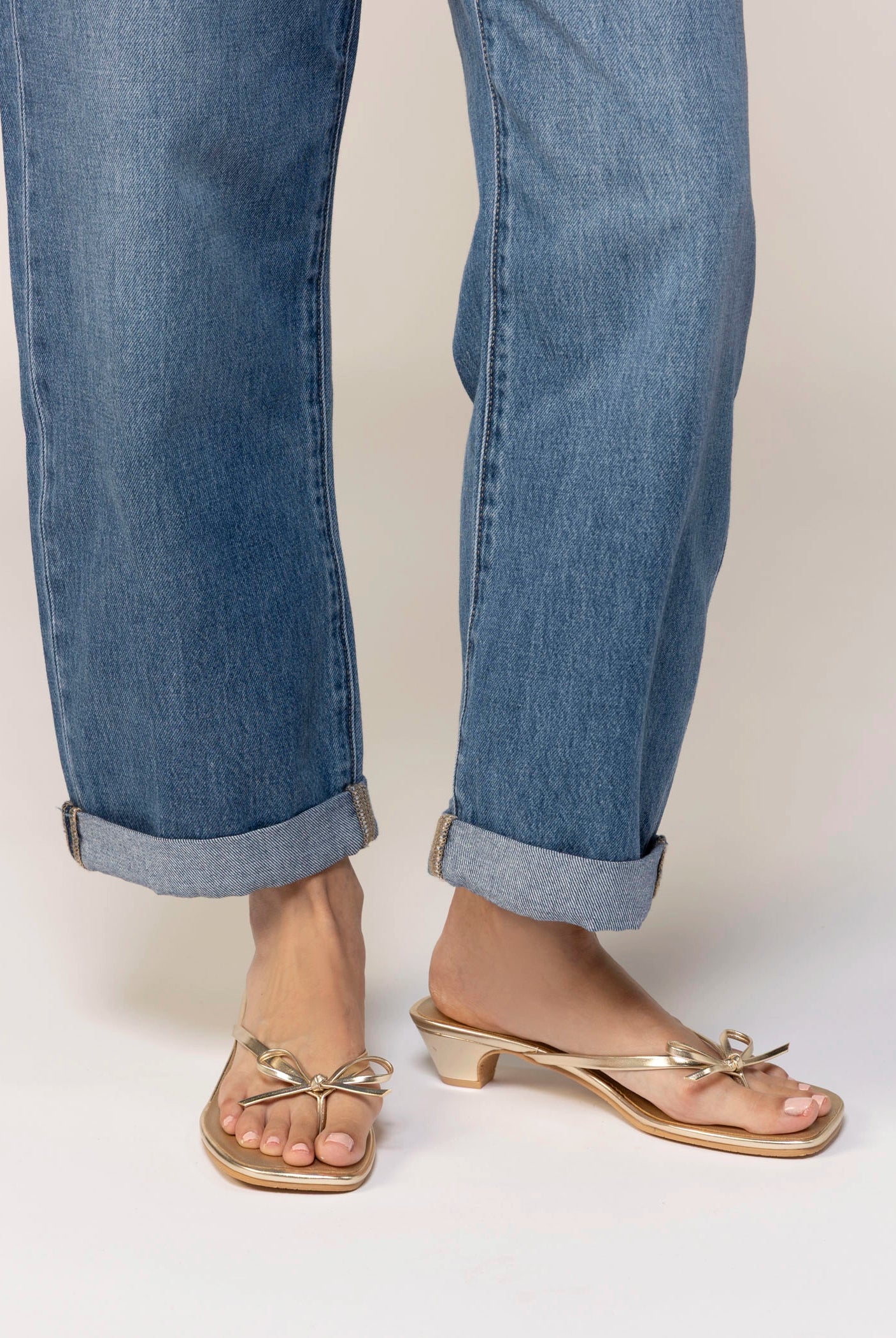 swatch_Gold Seychelles perfect wish thong sandal