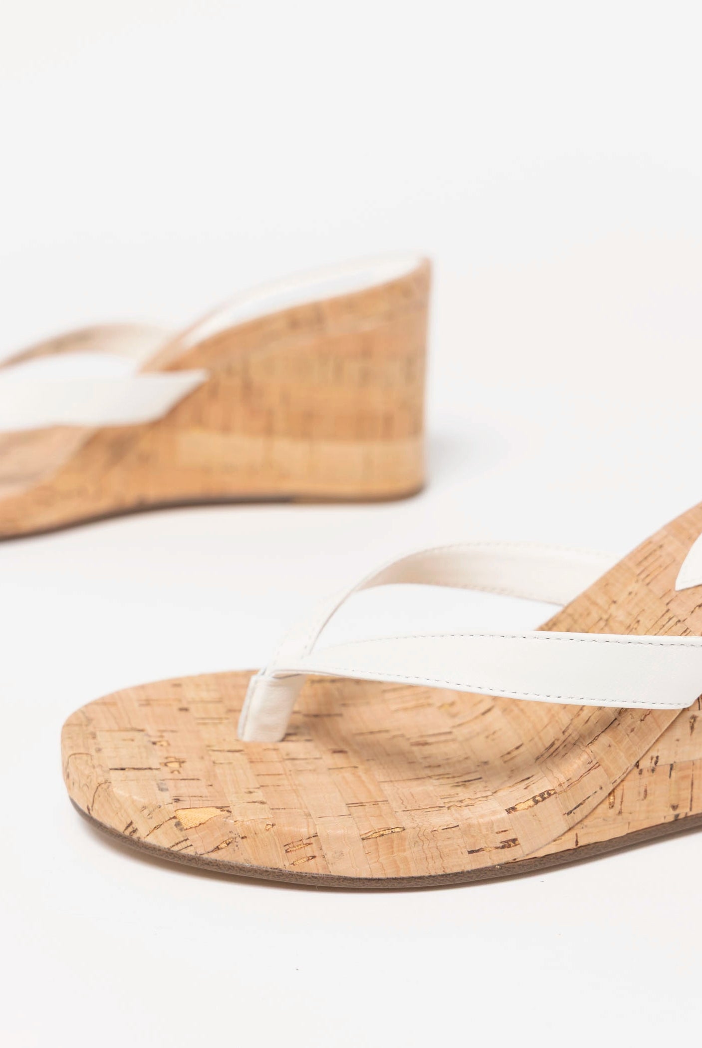 swatch_Cork steve madden playing wedge thong sandal
