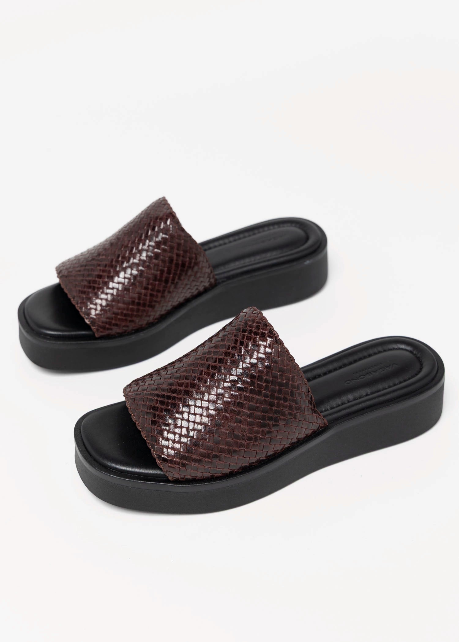 swatch_Chocolate Leather vagabond danya woven slide sandal