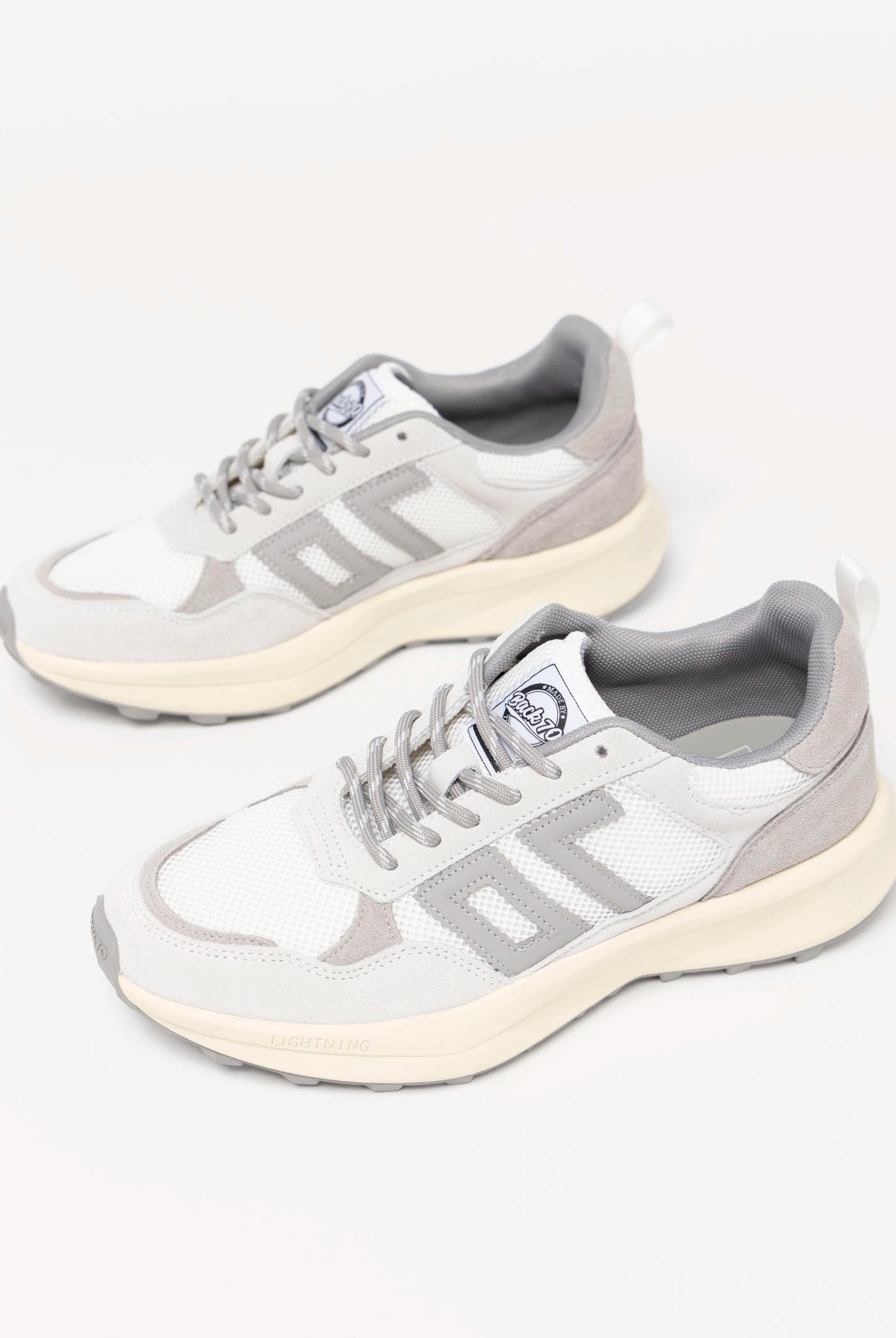 swatch_Ice/Light Grey back70 lightning dad sneaker