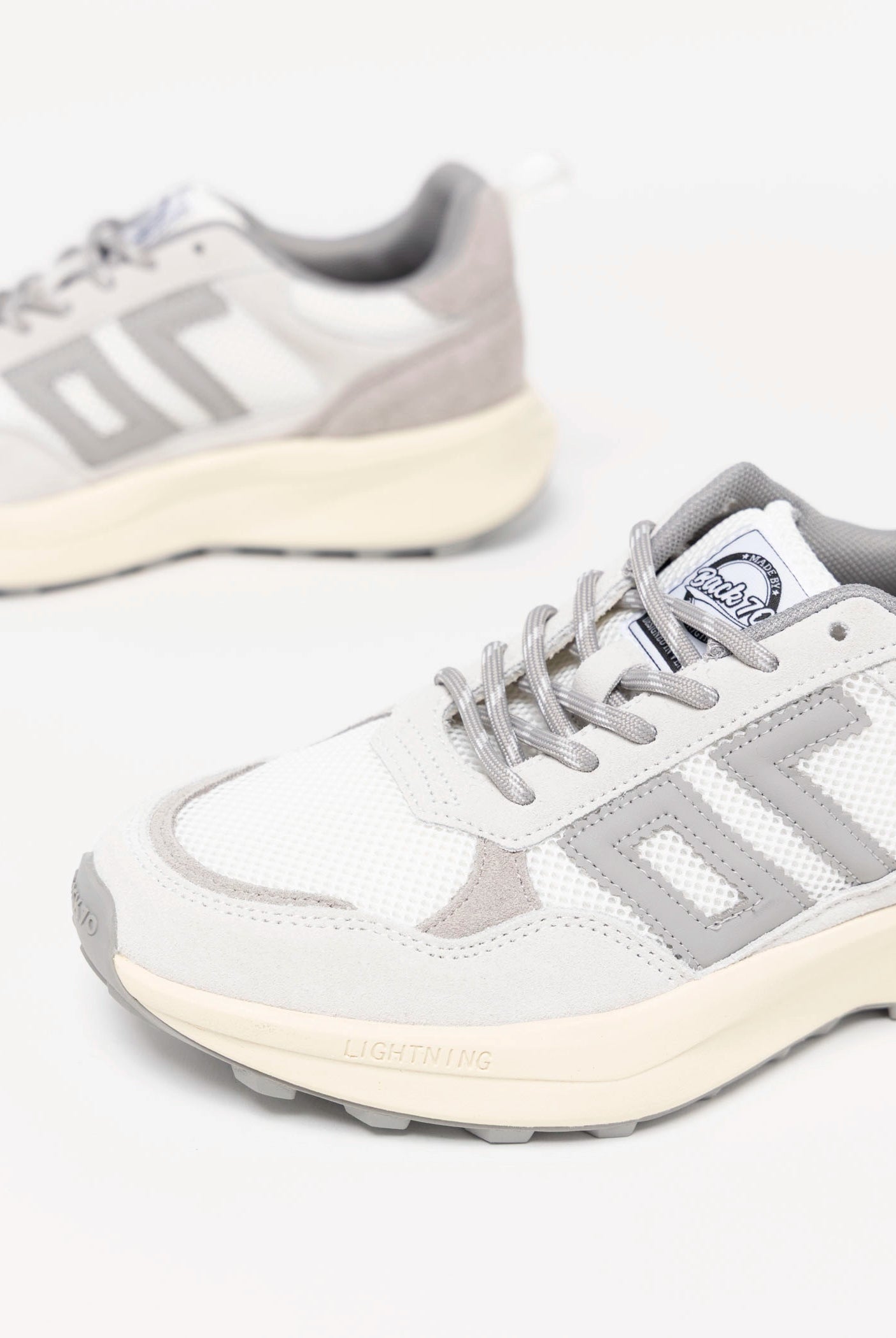 swatch_Ice/Light Grey back70 lightning dad sneaker