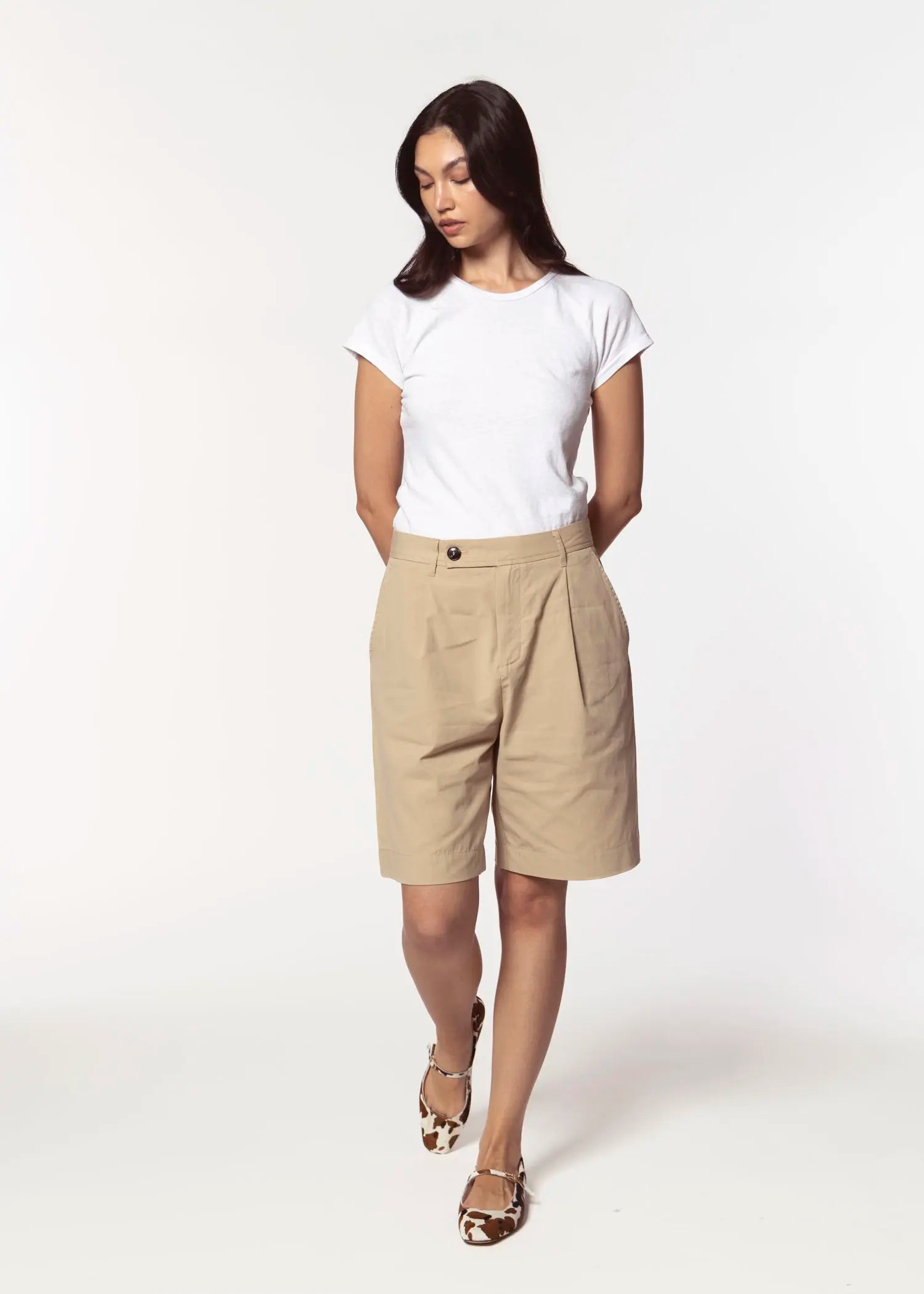 swatch_white april tee apparel