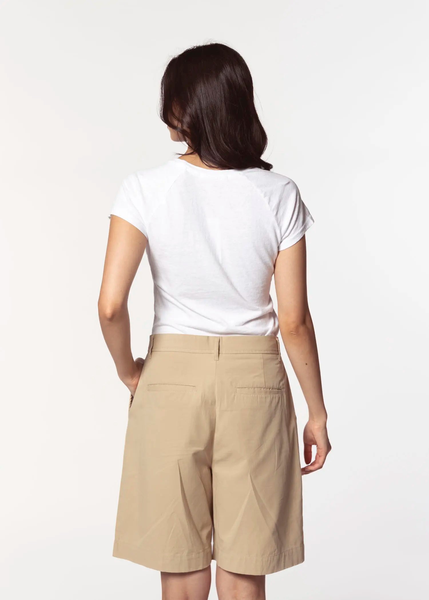 swatch_white april tee apparel