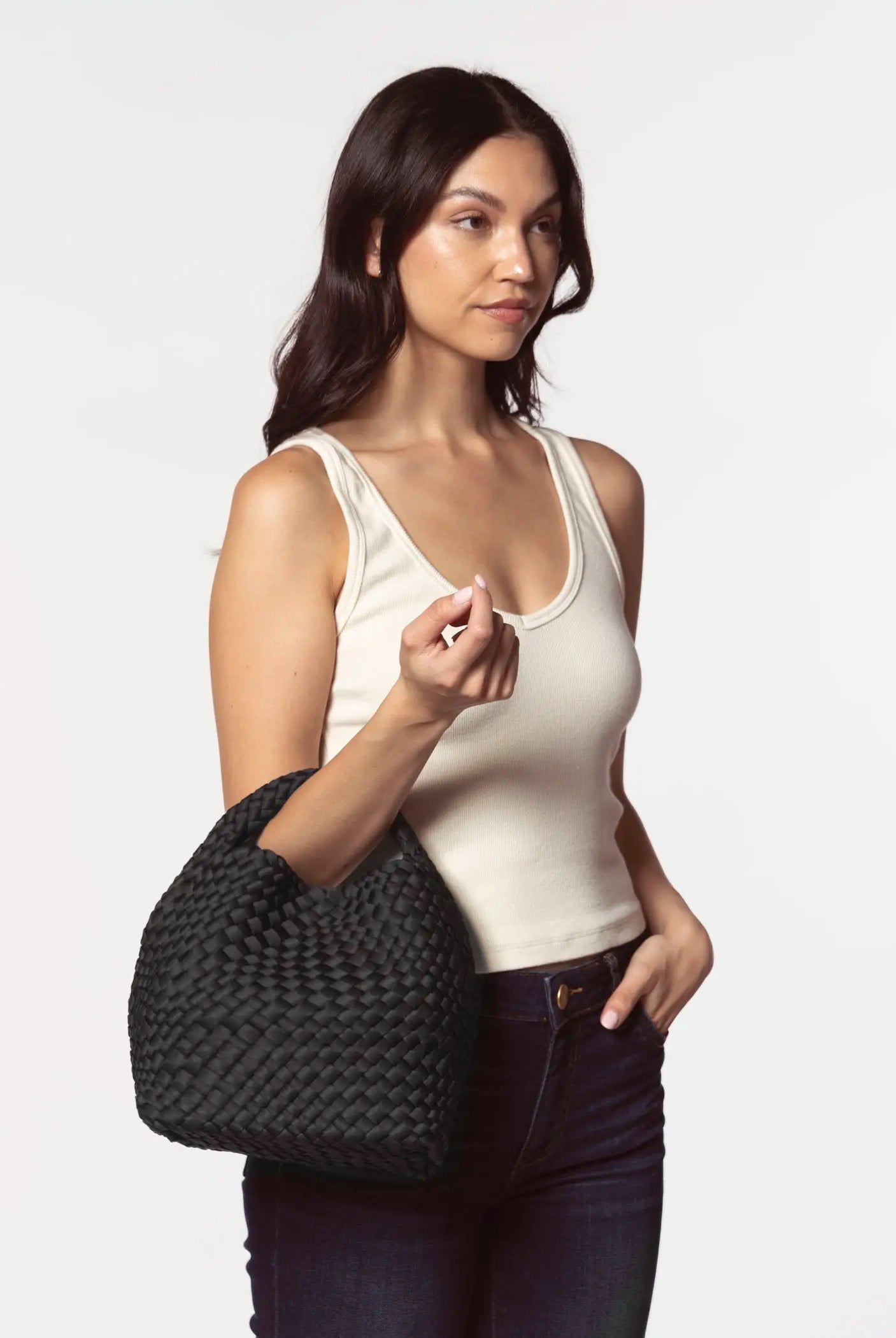 swatch_black shelly woven bag crossbody