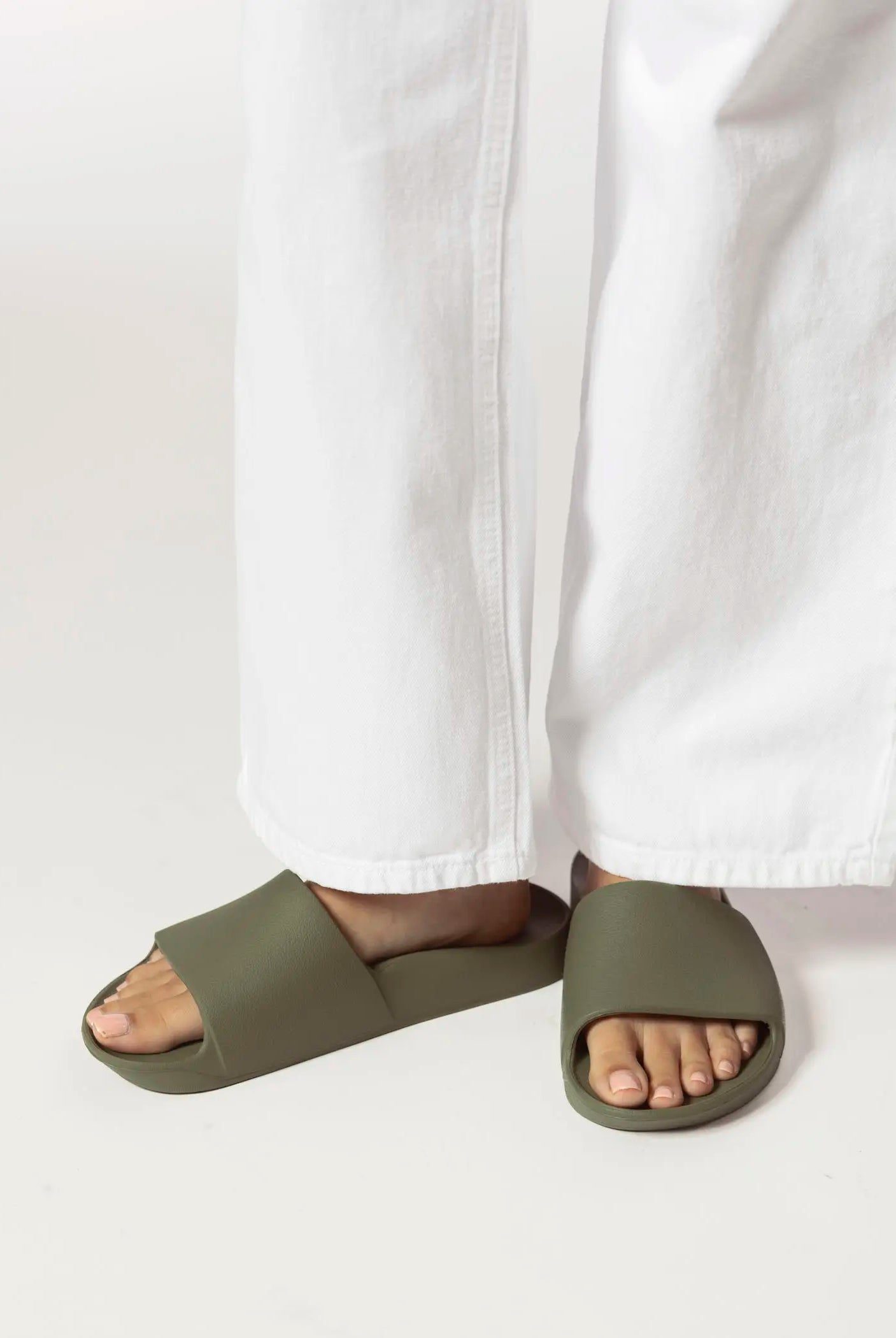 swatch_olive arch support slides sandals