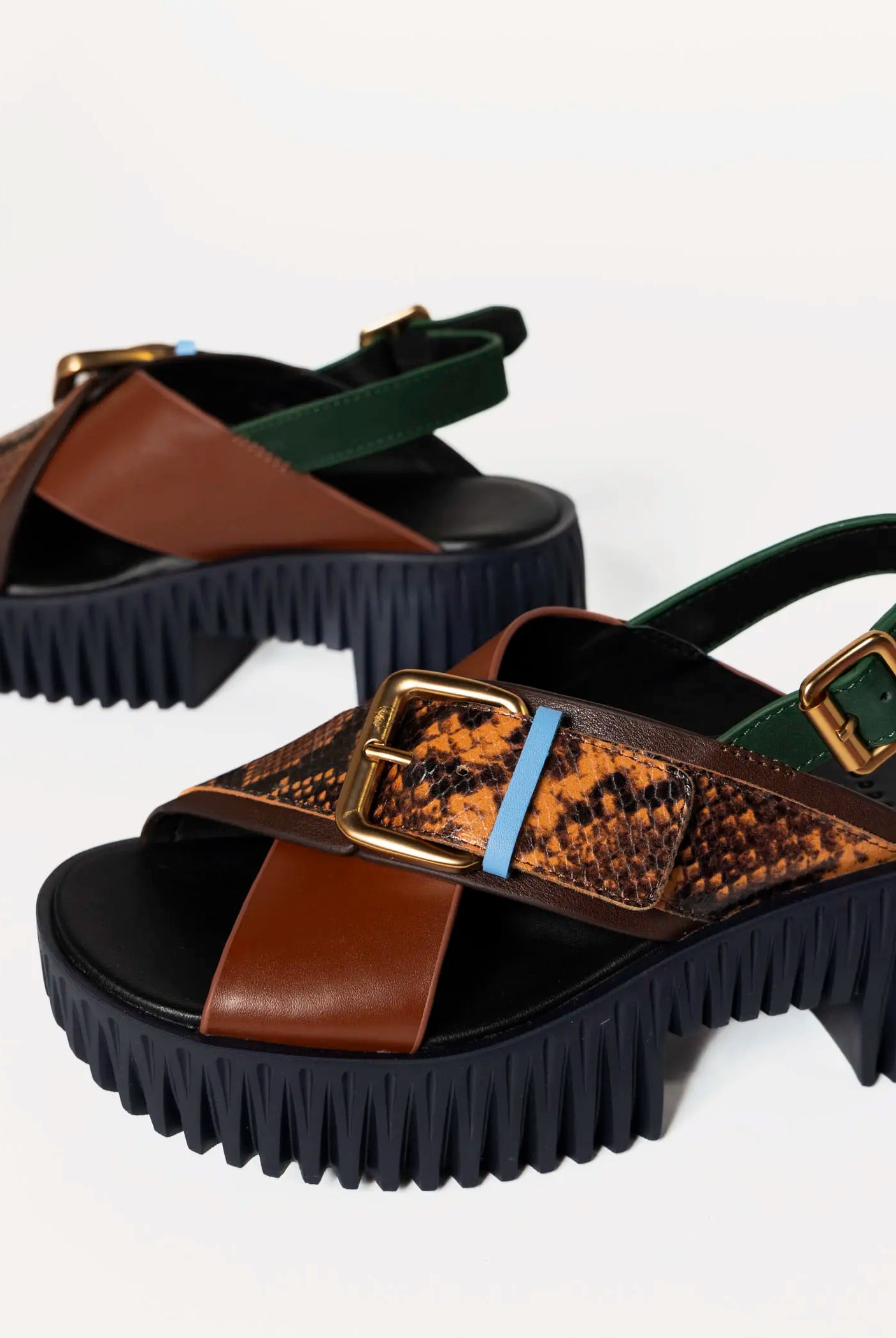 swatch_coffee plia juno sandal platform sandals