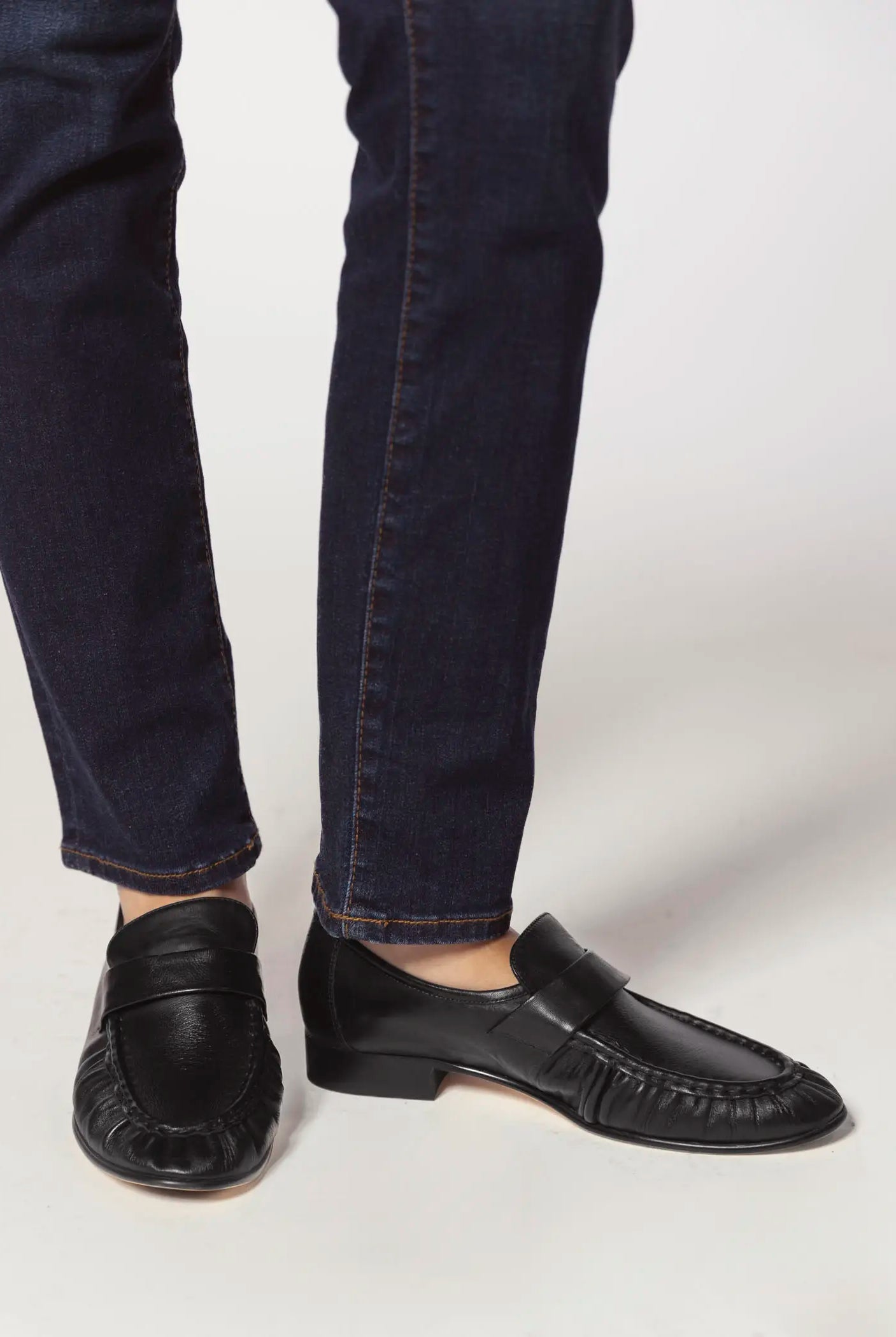 swatch_black gatsby loafer flat shoes