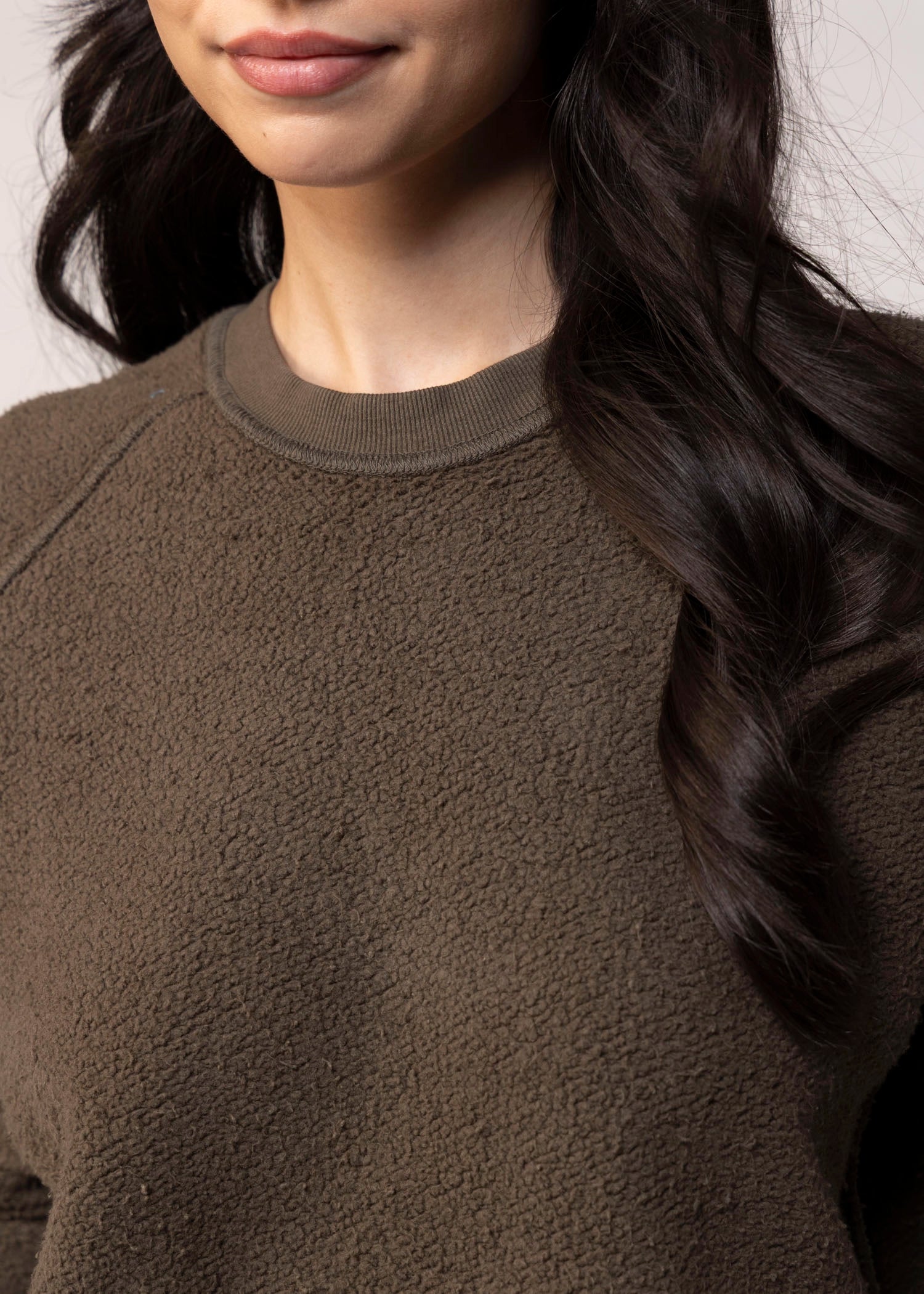 swatch_Dark Olive perfect white tee ziggy reverse fleece sweatshirt