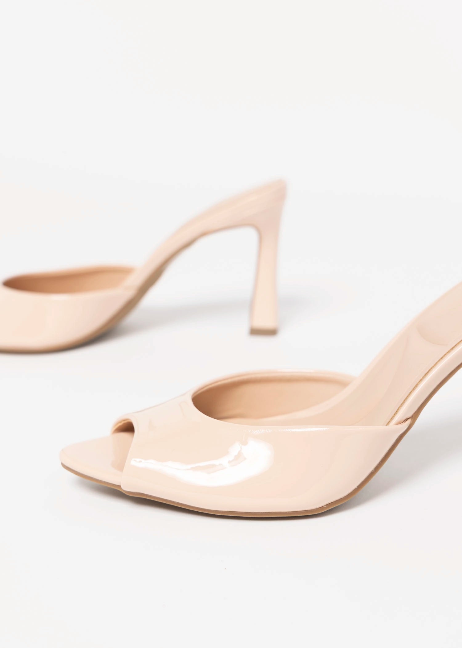 swatch_Nude heeled mule sandal