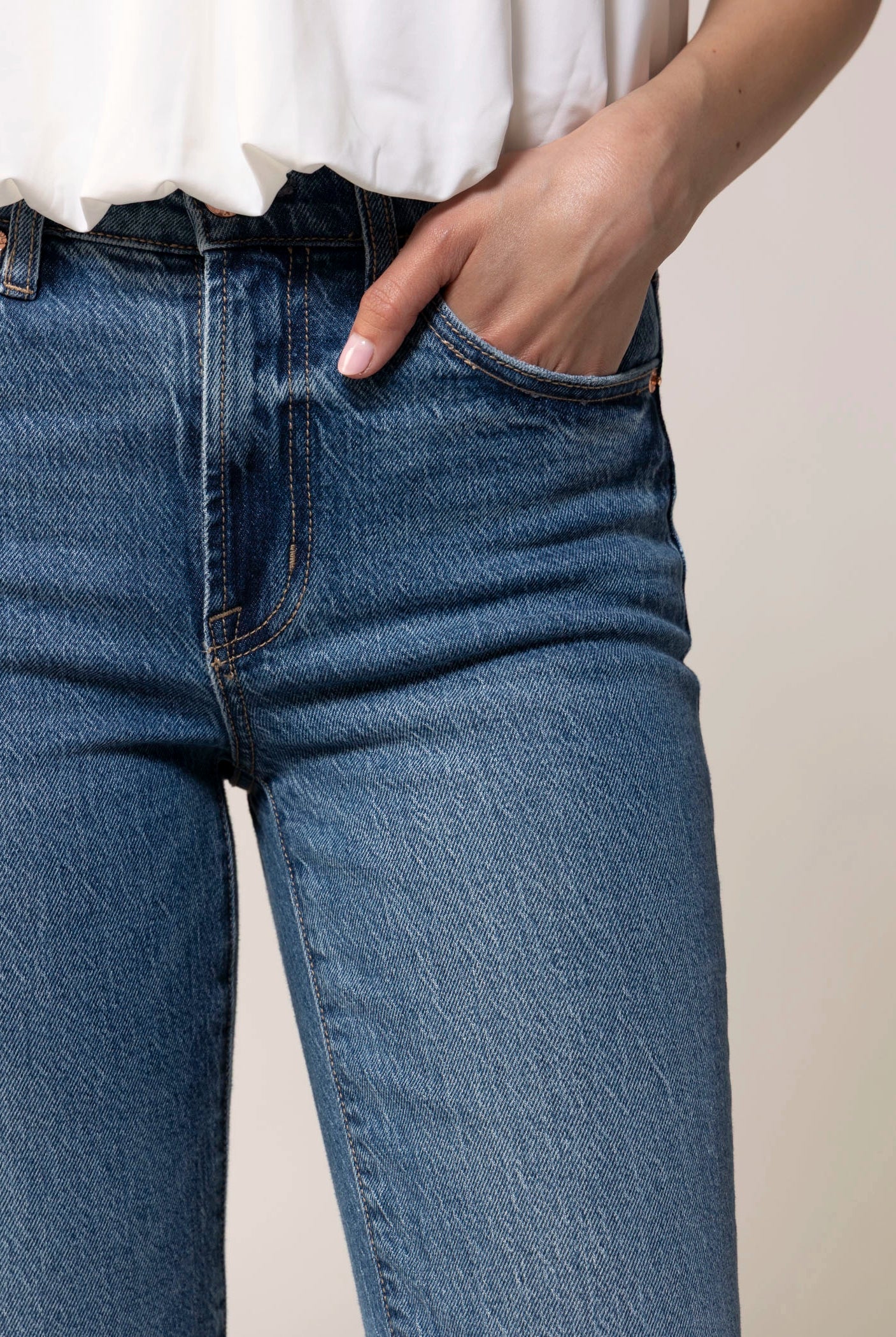 swatch_Denim pistola aleks straight leg jean