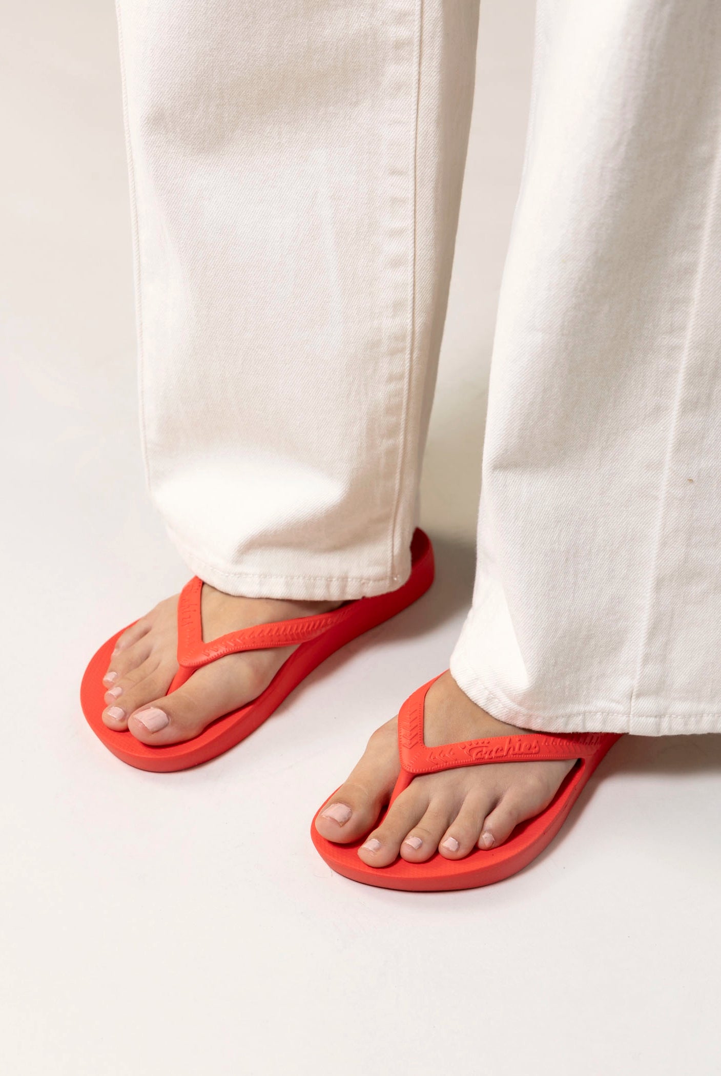 swatch_Coral archies arch support flip flop flat sandals