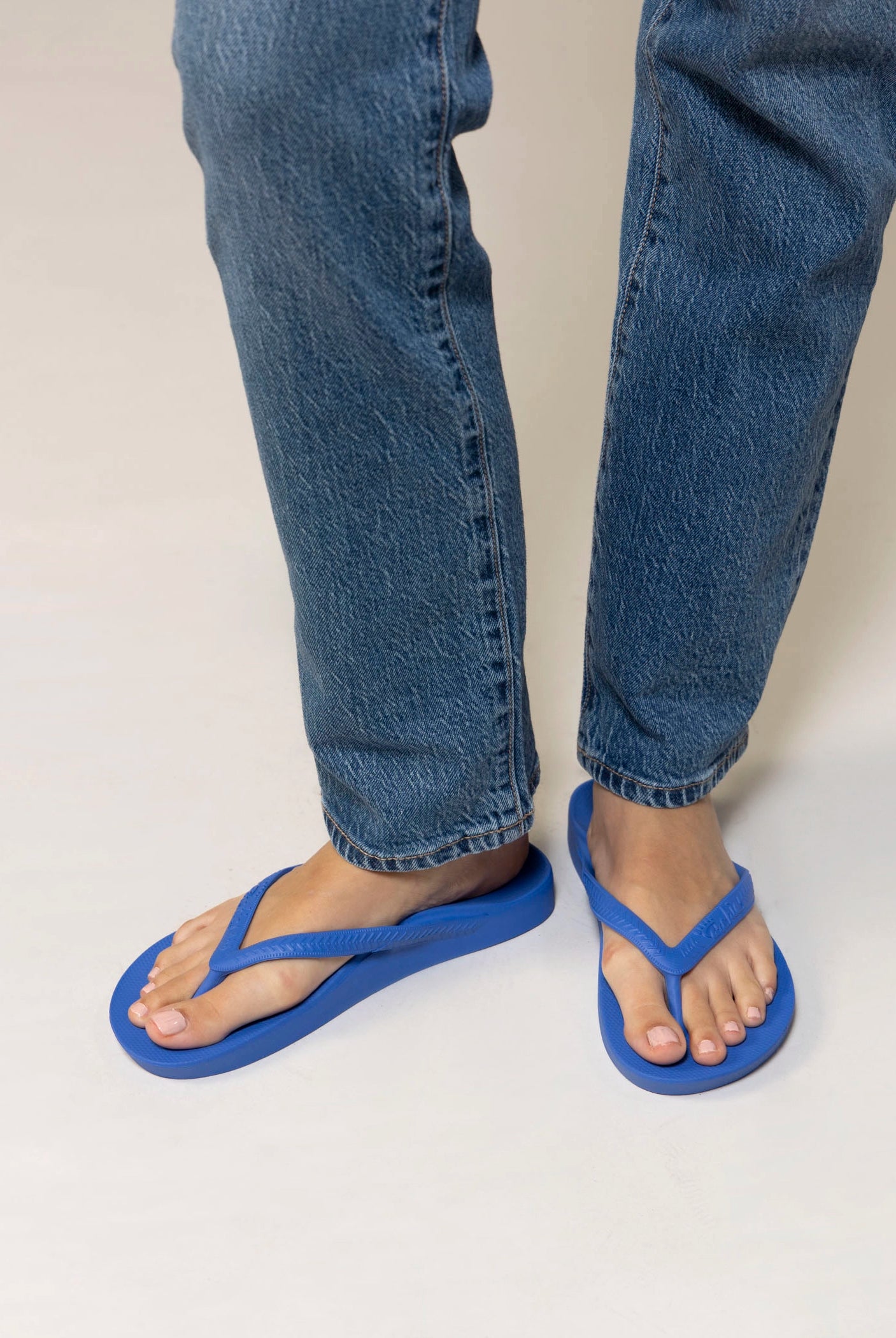 swatch_Royal Blue archies arch support flip flop flat sandals