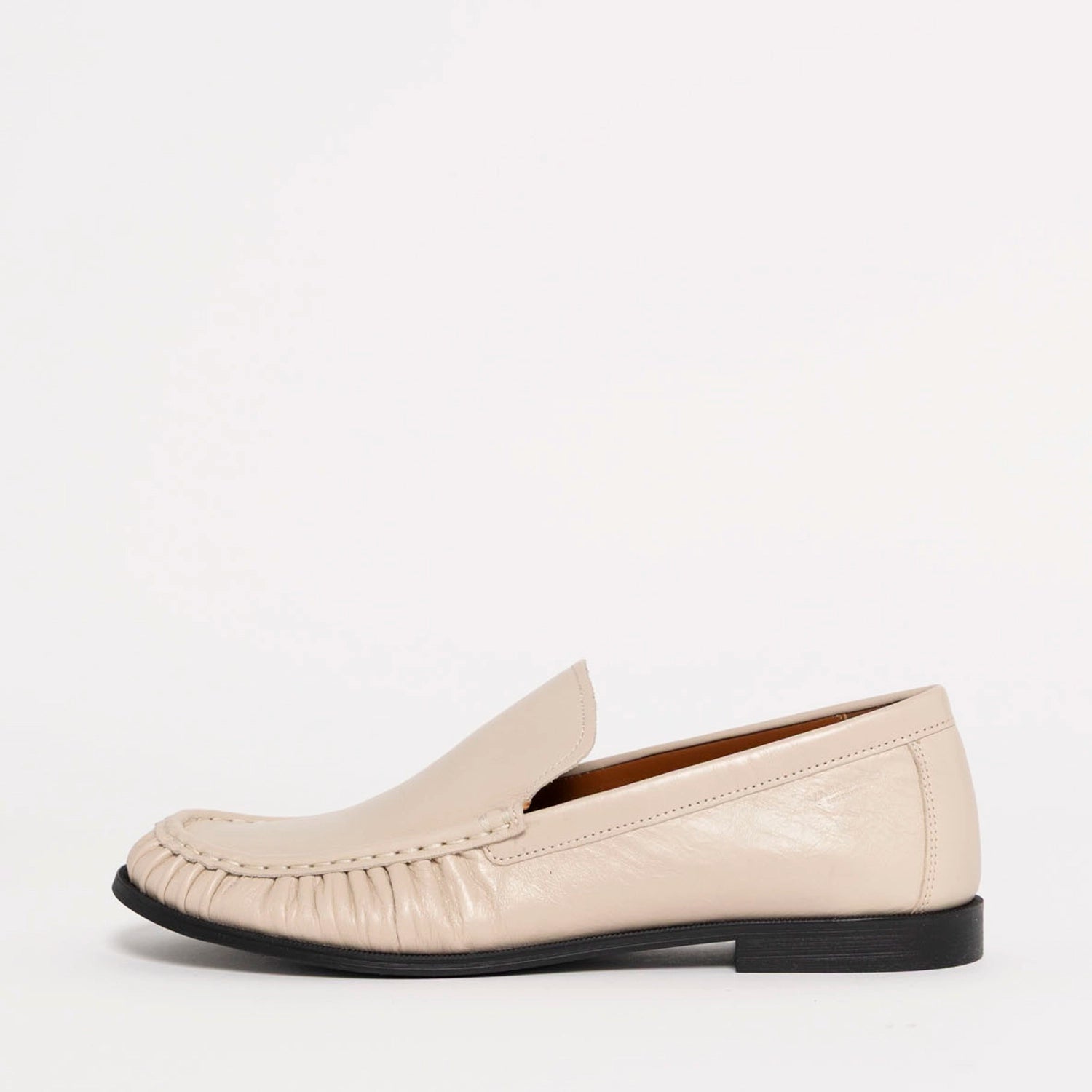 swatch_Cream Leather vagabond brandi rushed loafer