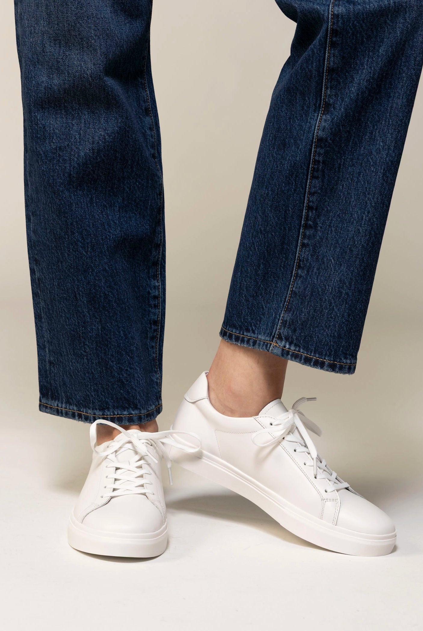 swatch_All White vagabond cody sneakers
