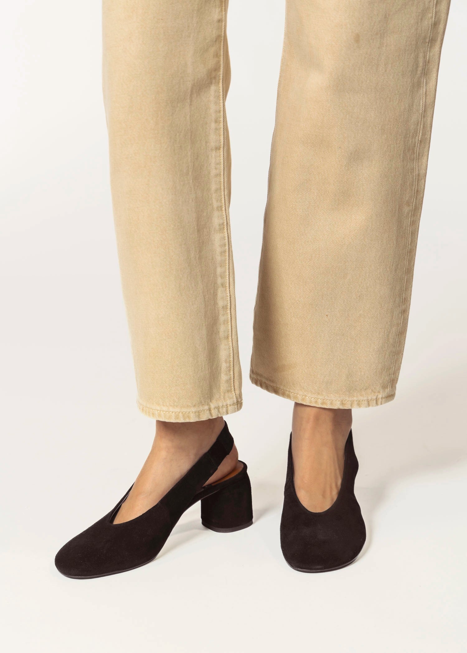 swatch_black cecile slingback pump heels