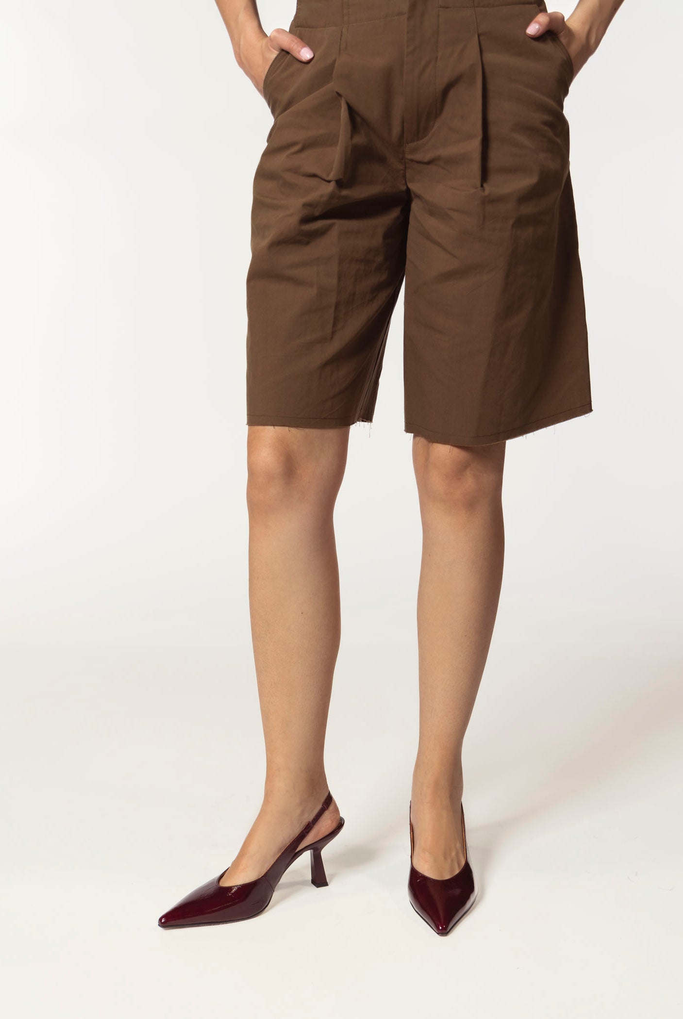 swatch_eggplant patent violette slingback heels