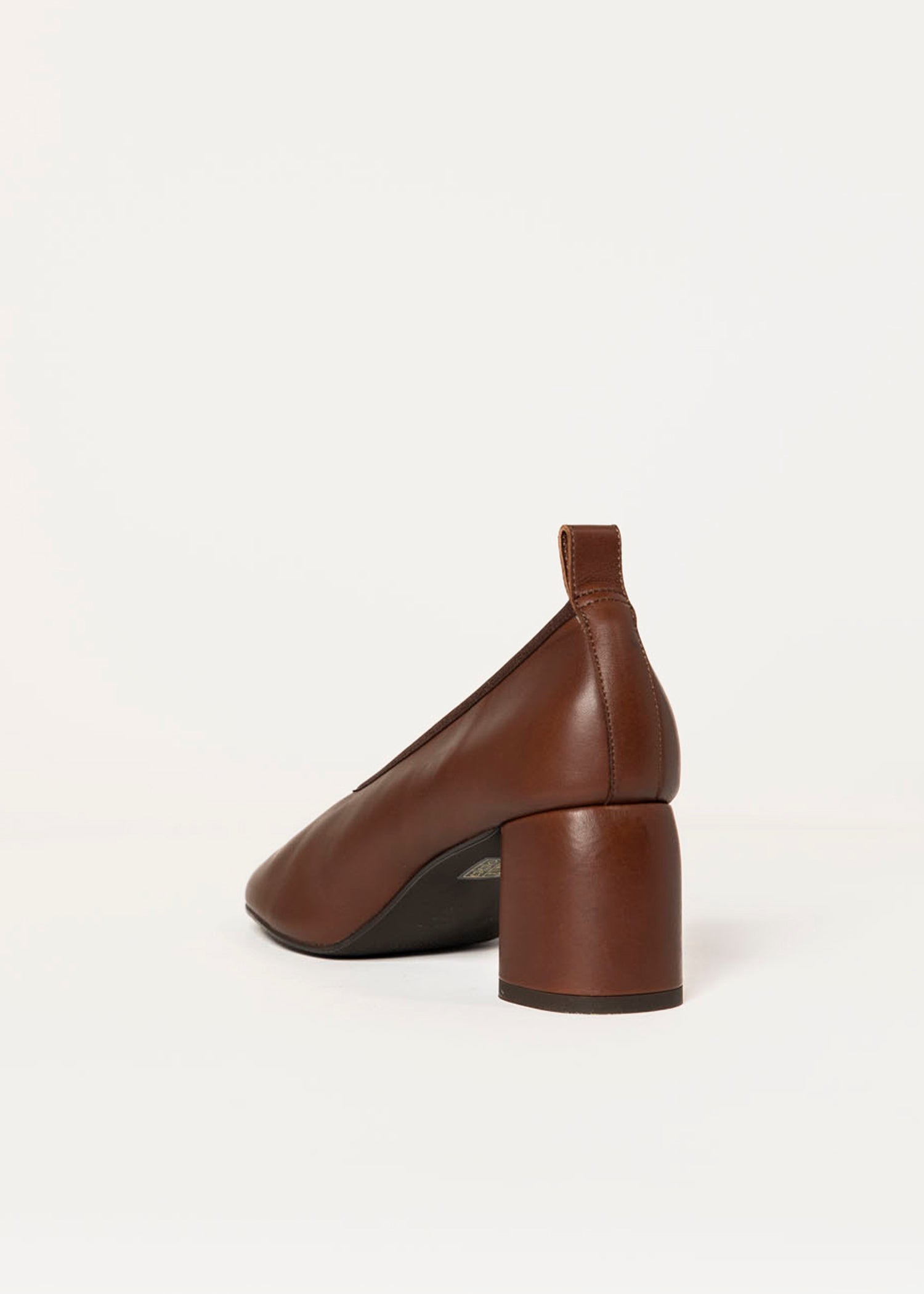 swatch_chestnut leather honore leather pump heels