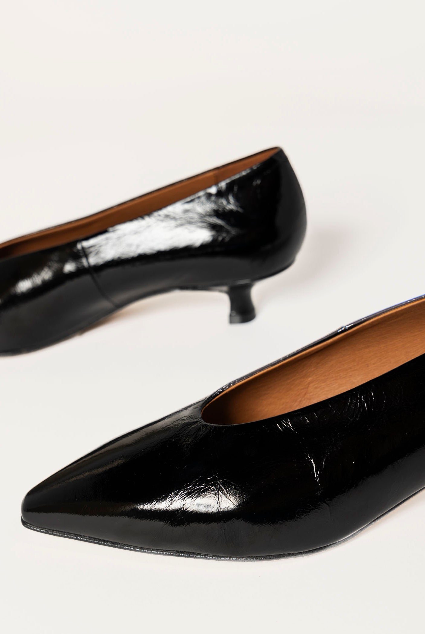 swatch_black patent margo kitten heel pump heels