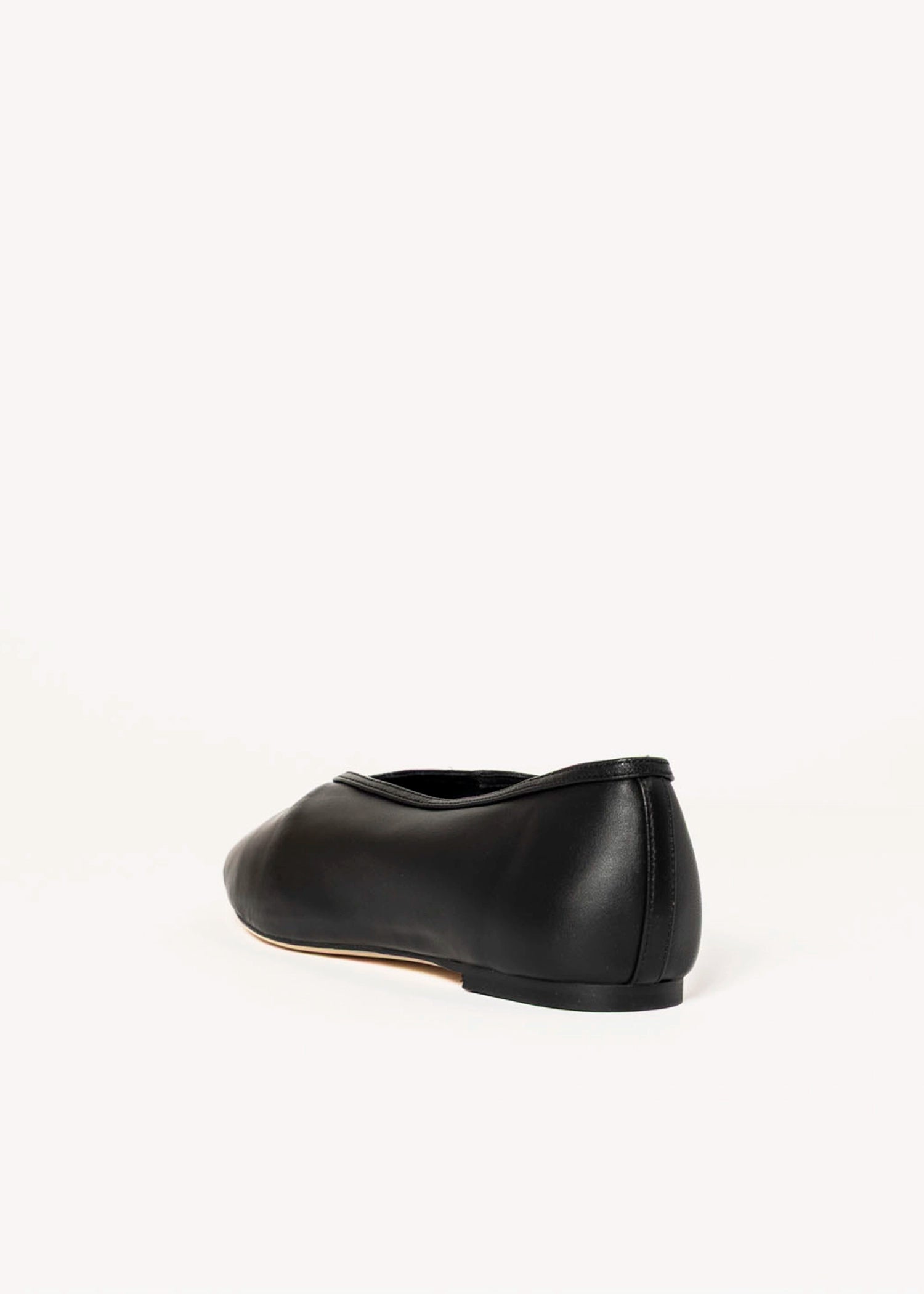 swatch_black leather bianca flat flat shoes