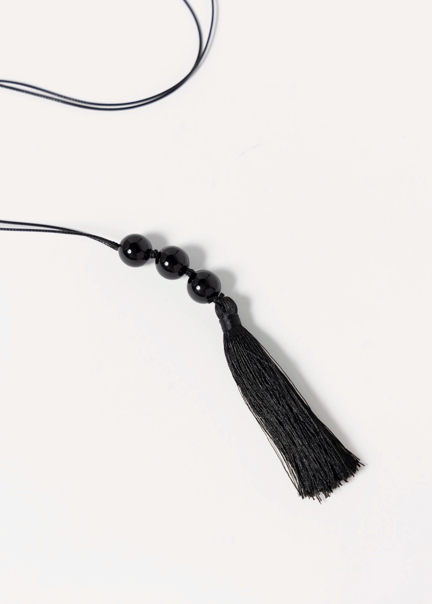 swatch_Black tassel necklace