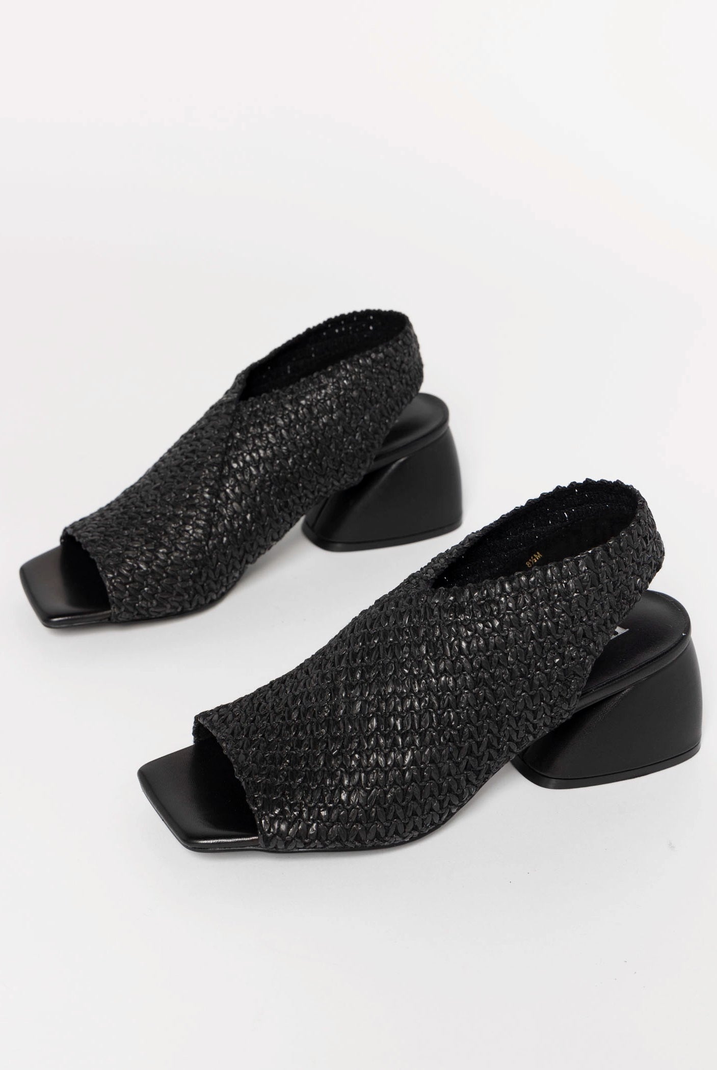 swatch_Black vaneli woven raffia slingback heel