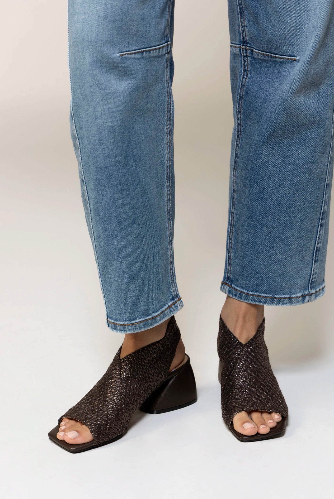 swatch_Dark Brown vaneli woven raffia slingback heel