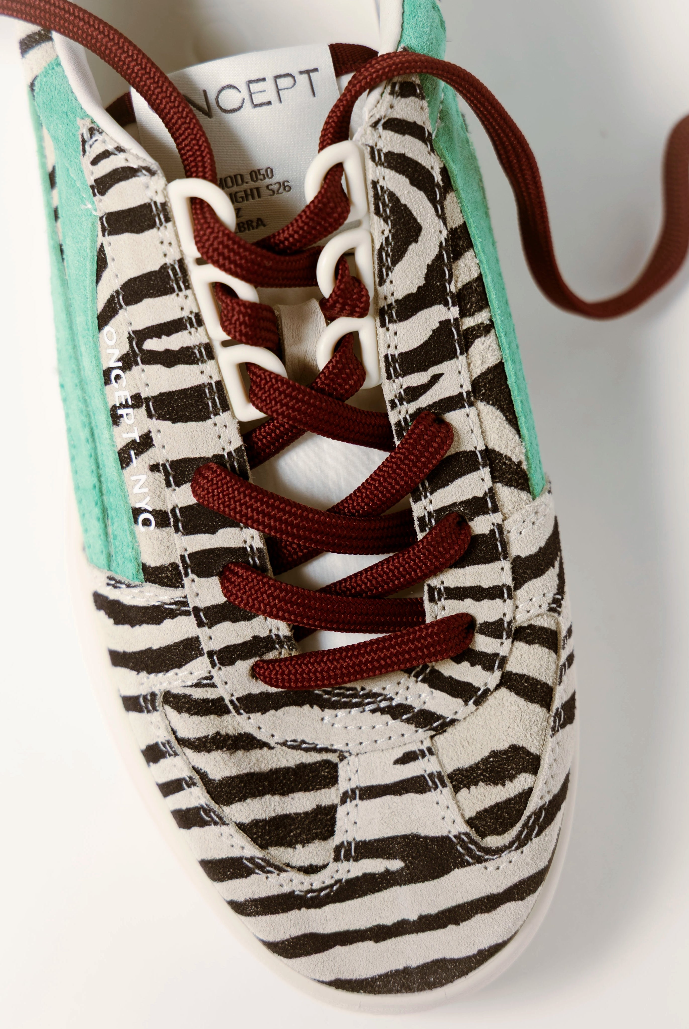 swatch_Zebra oncept fez sneaker