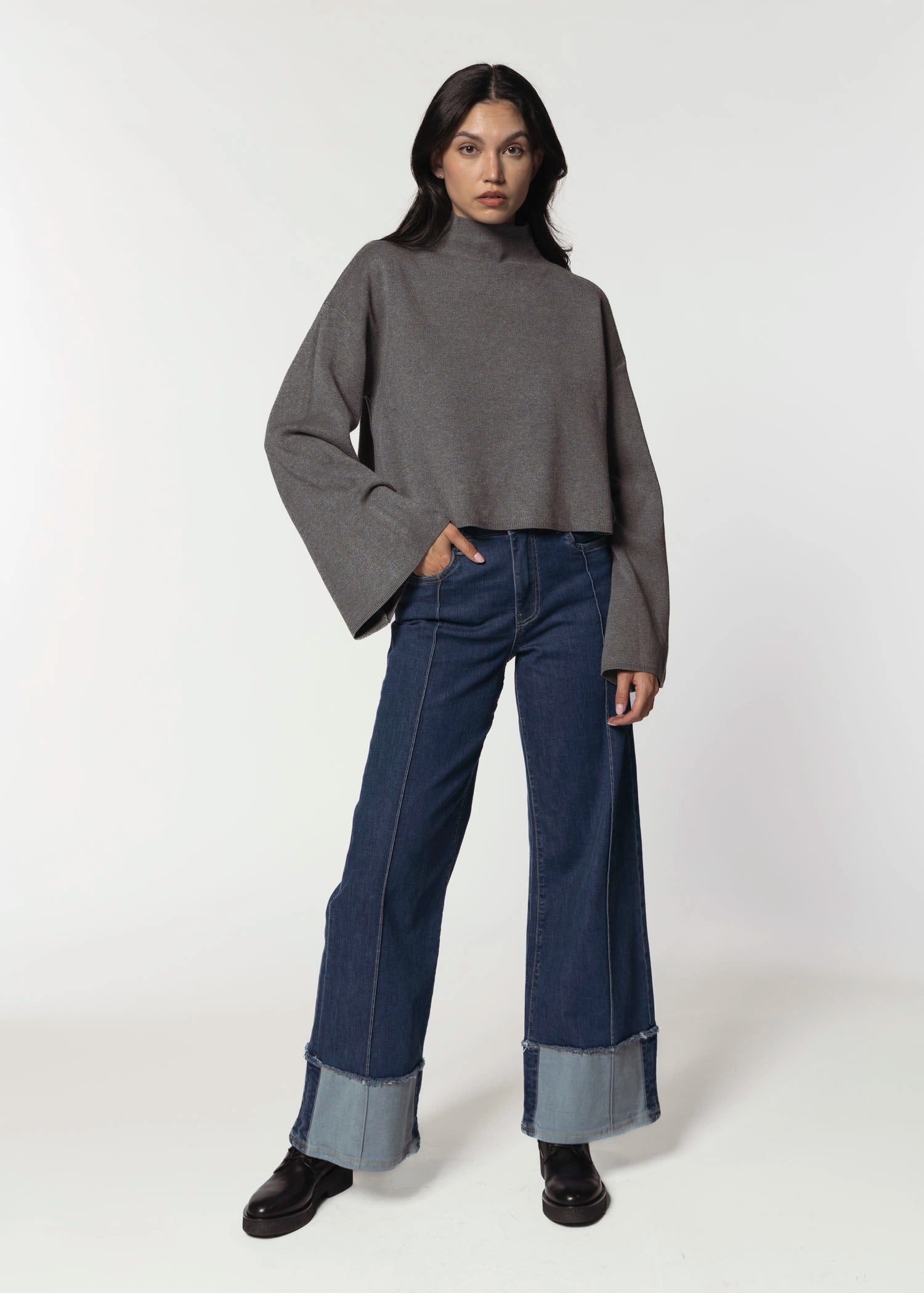 swatch_grey chuck sweater apparel