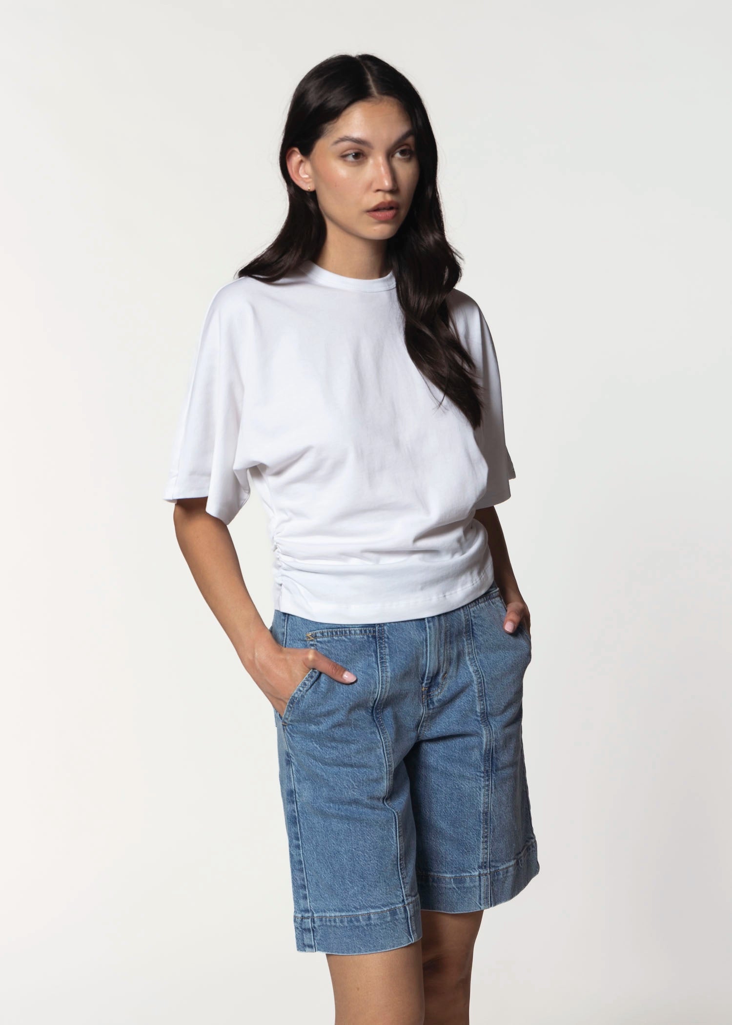 swatch_white veronica tee apparel