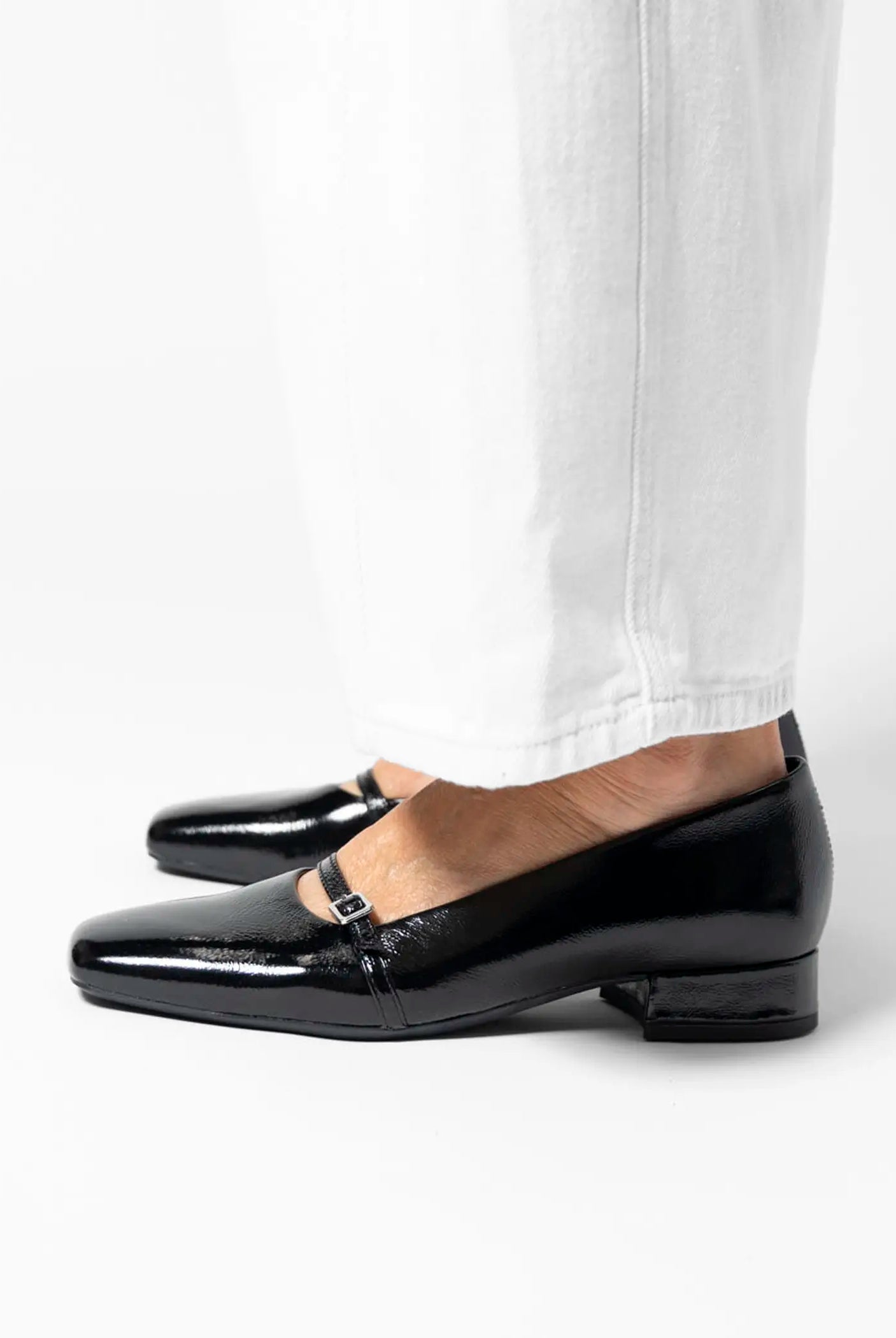 swatch_black debbi maryjane pump heels