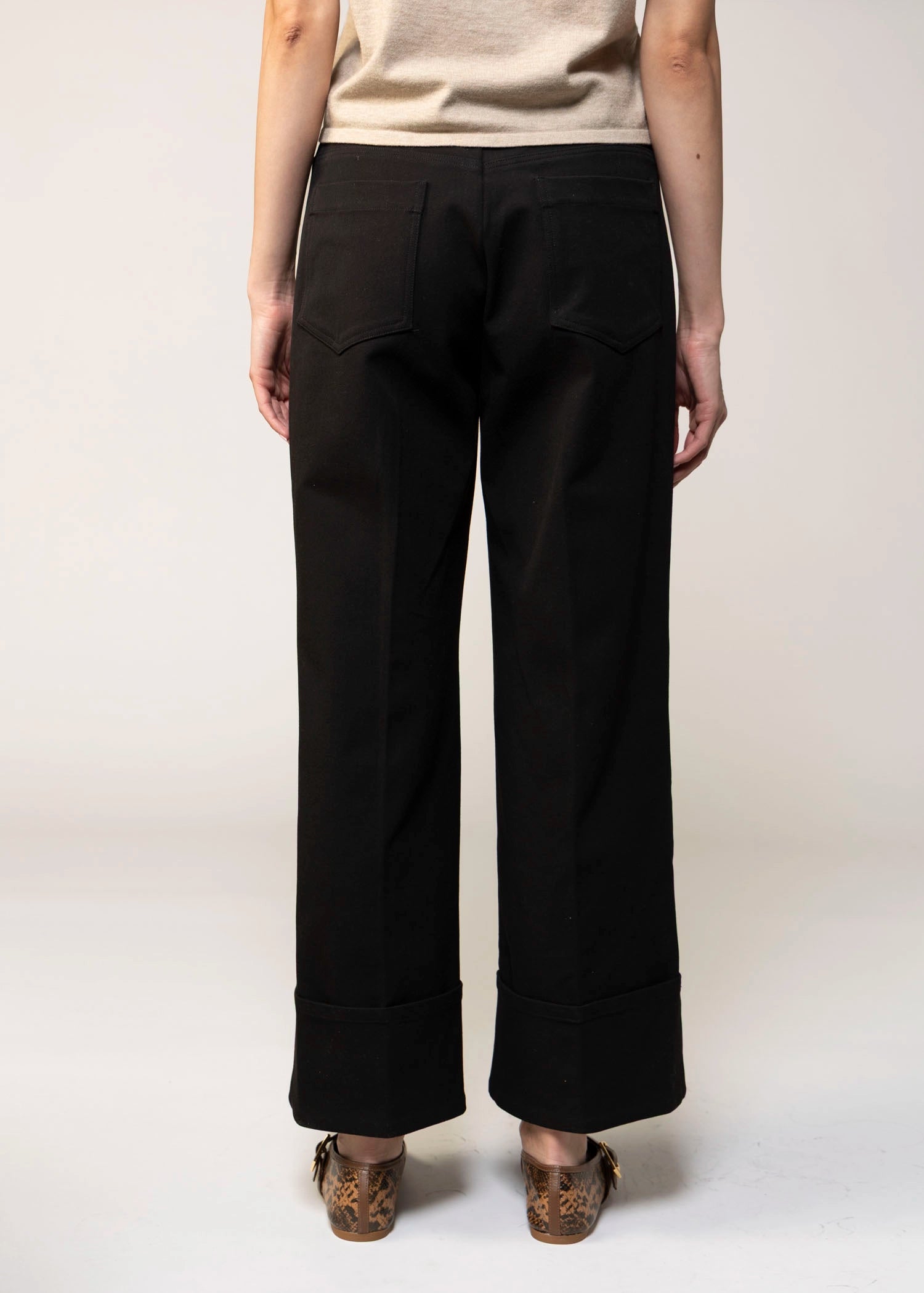swatch_Black fifteen twenty regina cuffed pant