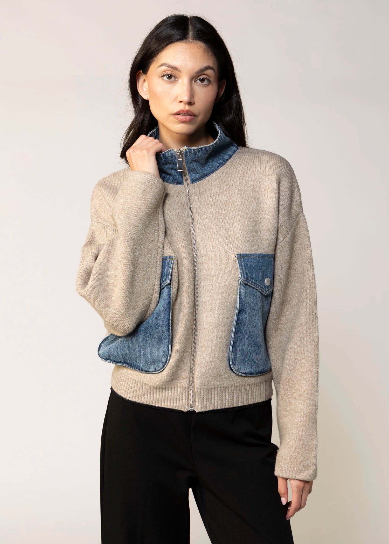 swatch_Dark Sand blank nyc glow up sweater jacket