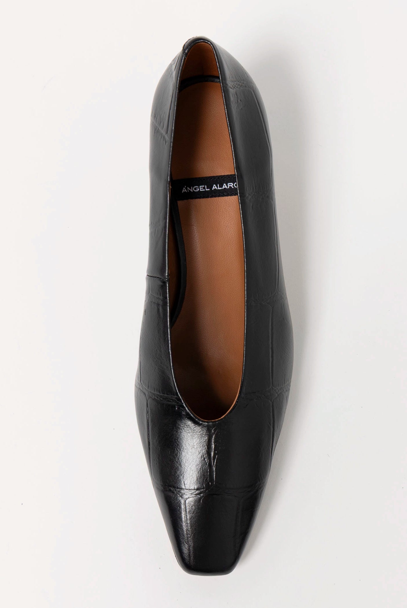 swatch_Black Croco angel alarcon leather pump