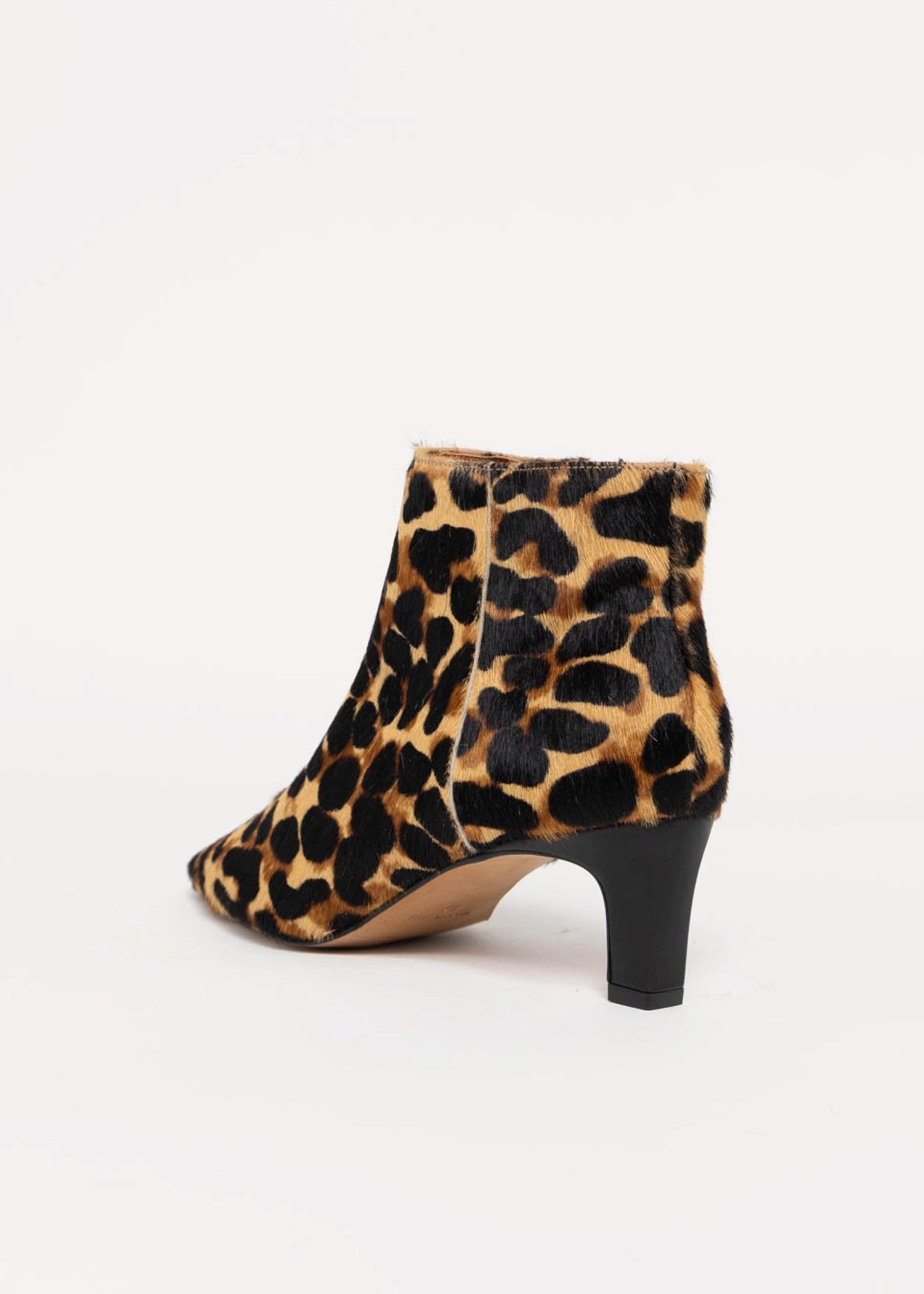 swatch_Leopard Haircalf angel alarcon heeled ankle boot