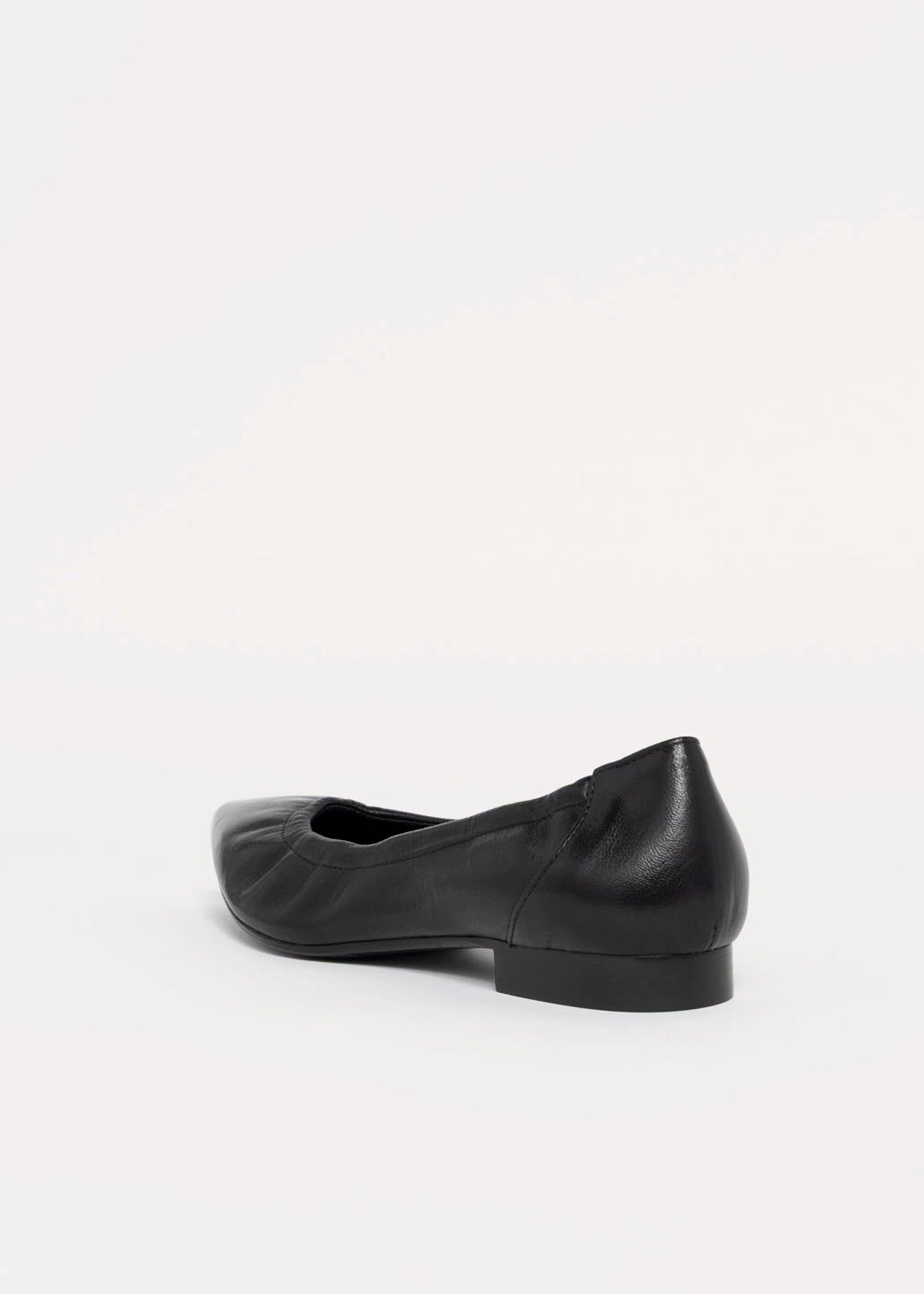 swatch_Black Leather l'idea flat leather pump