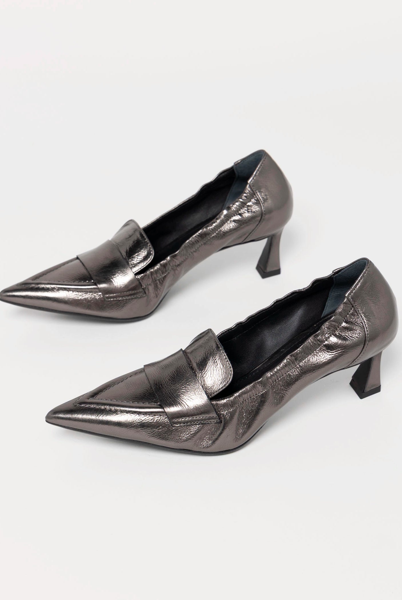 swatch_Steel Leather l'idea pointed toe pump