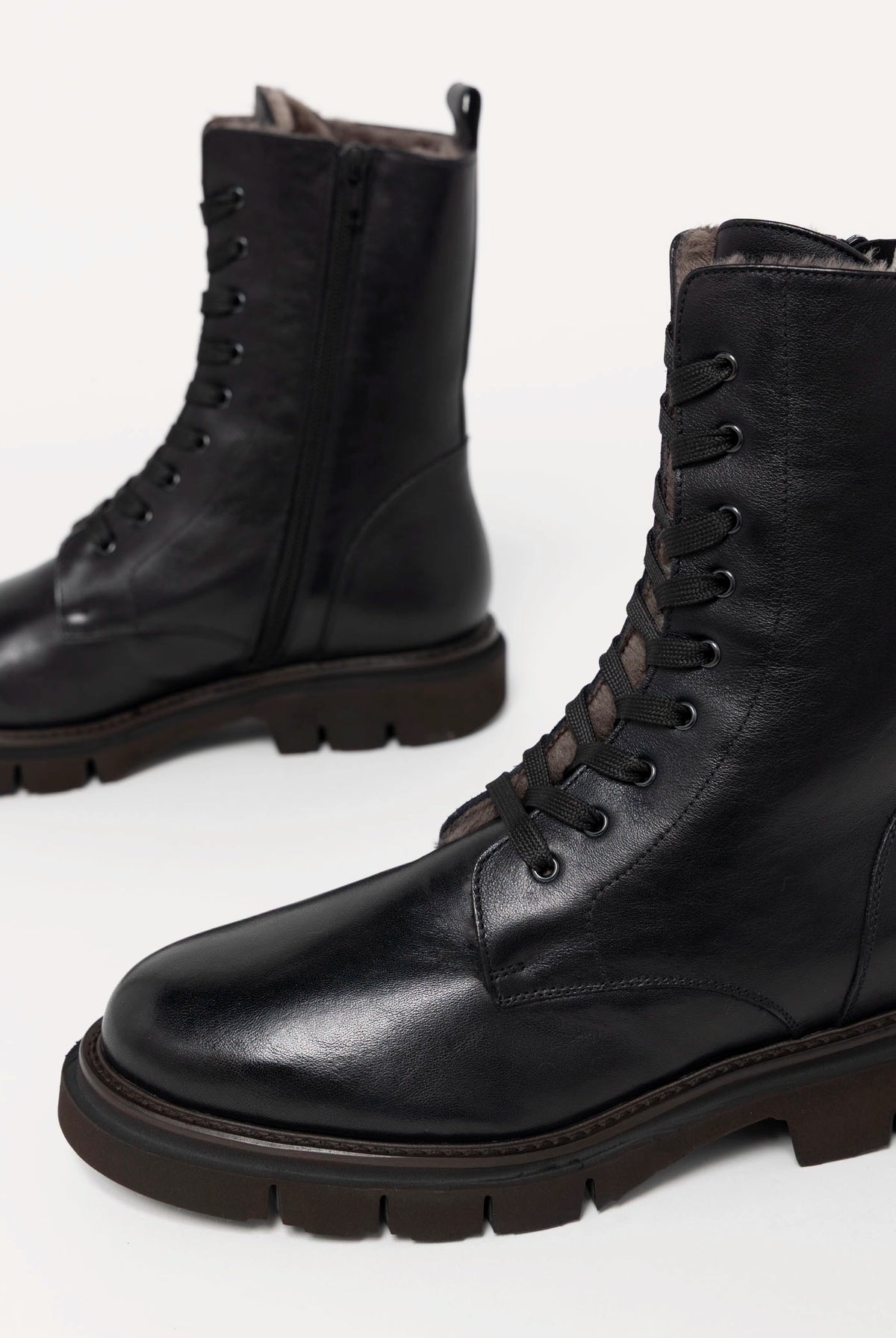 swatch_Black Leather l'idea waterproof combat boot