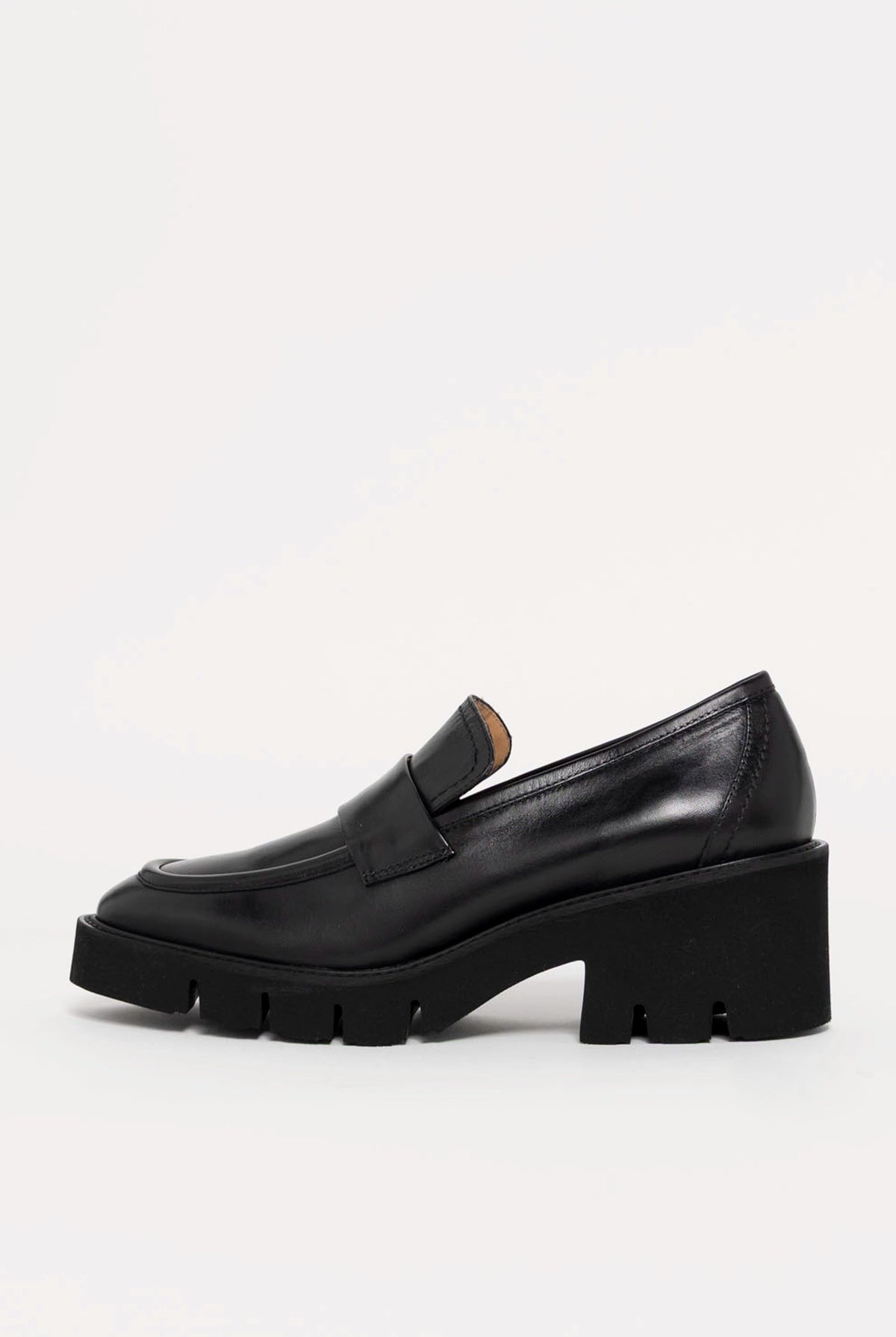 swatch_Black Leather l'idea heeled loafer