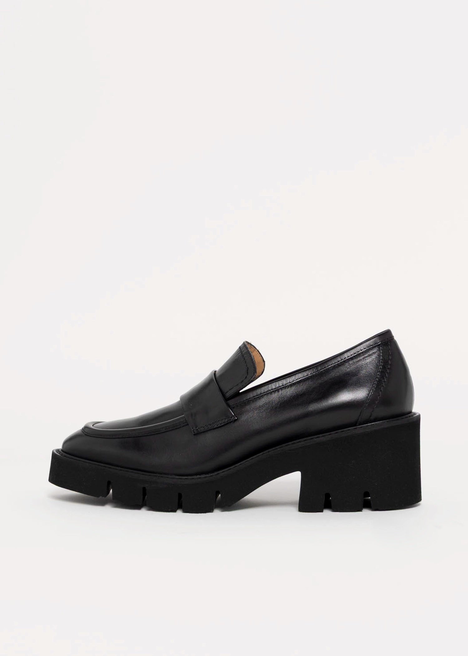swatch_Black Leather l'idea heeled loafer