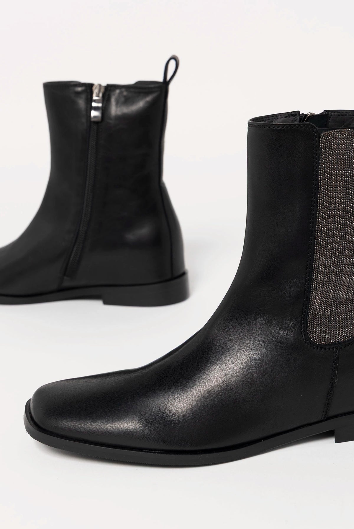 swatch_Black Leather l'idea chelsea boot with chain detail