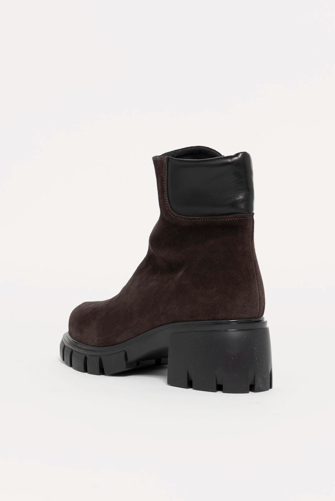 swatch_Chocolate Suede l'idea center zip boot