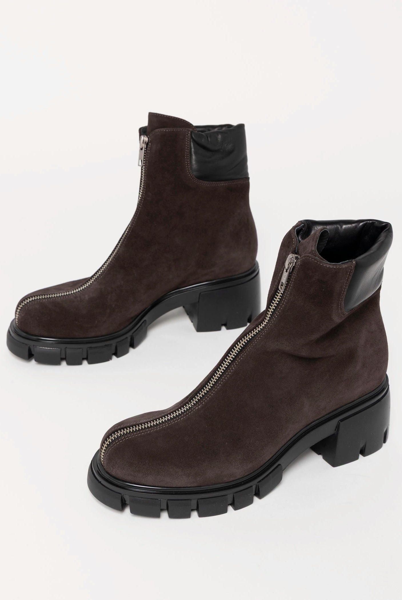 swatch_Chocolate Suede l'idea center zip boot