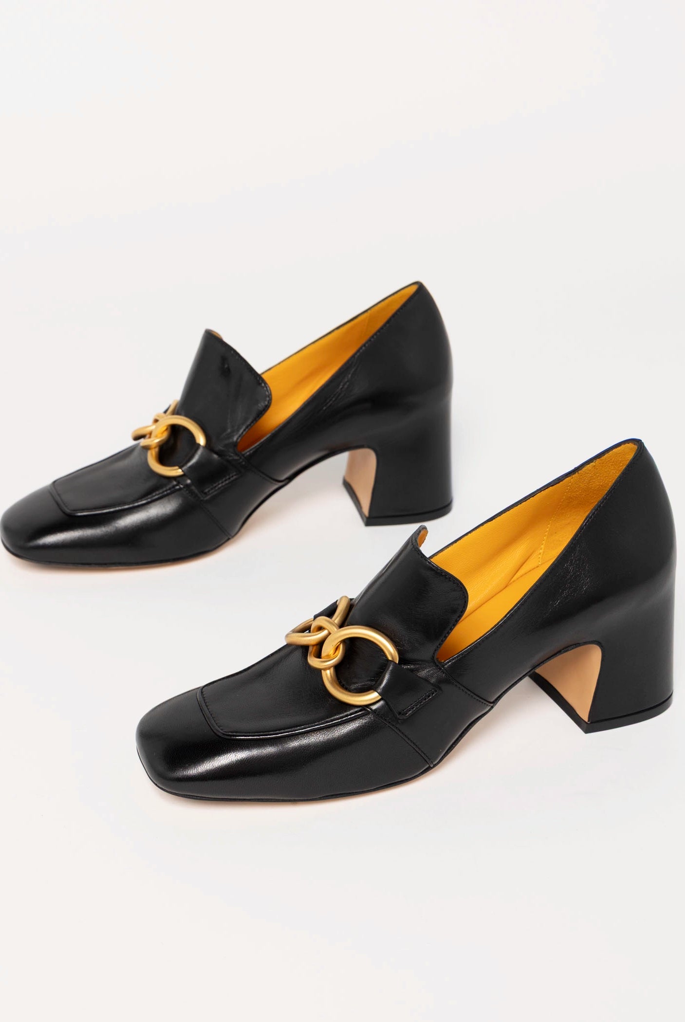 swatch_Black Leather mara bini perla heeled loafer