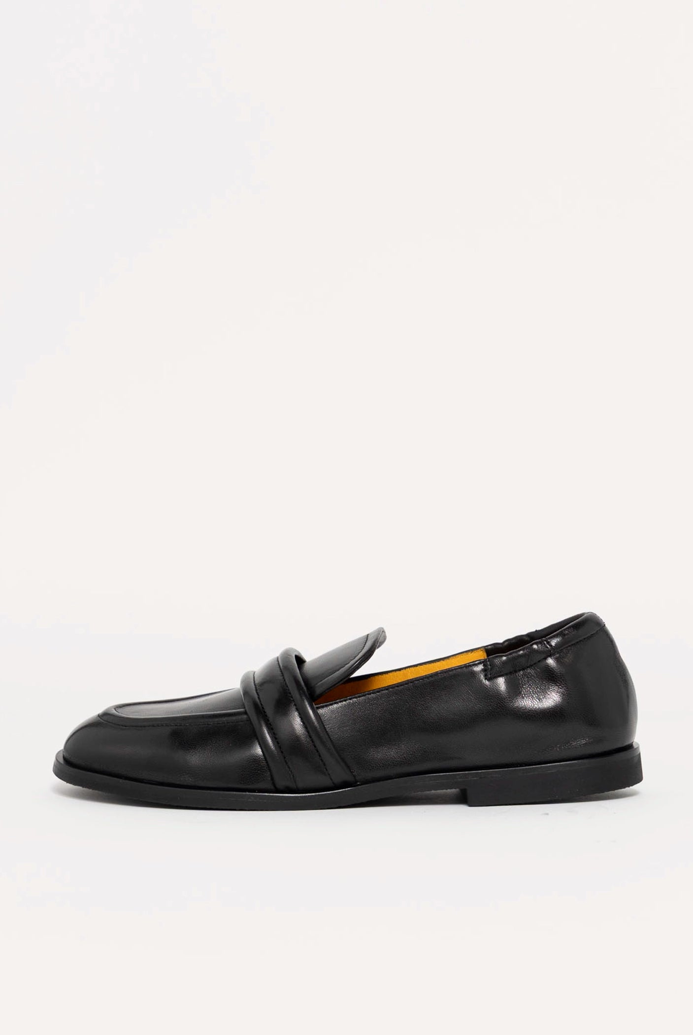 swatch_Black Leather mara bini sally loafer