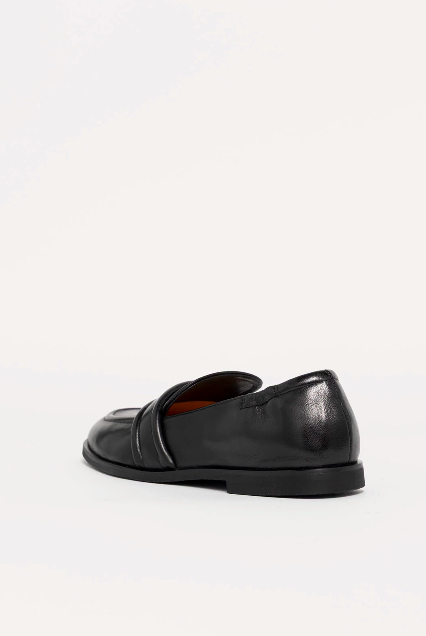 swatch_Black Leather mara bini sally loafer