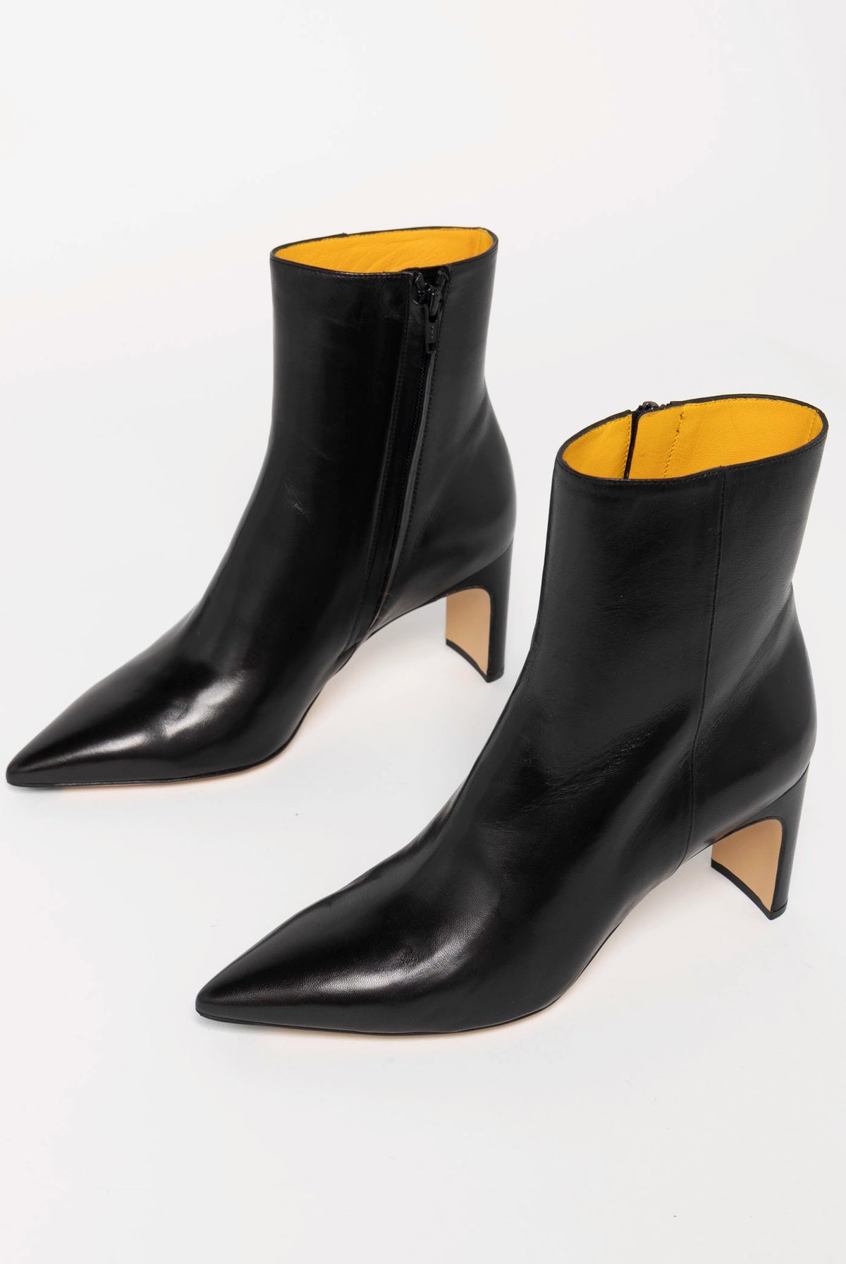 swatch_Black Leather mara bini leather heeled boot