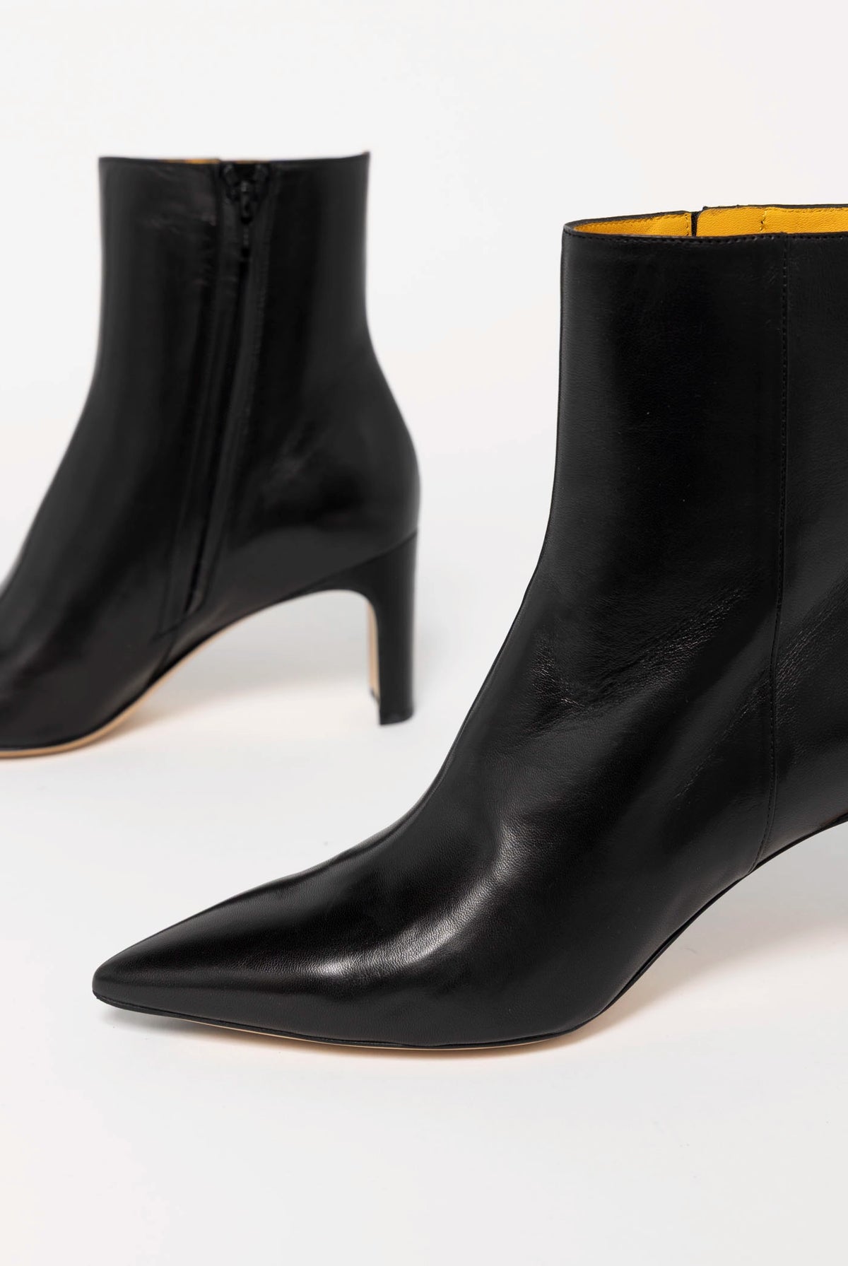 swatch_Black Leather mara bini leather heeled boot