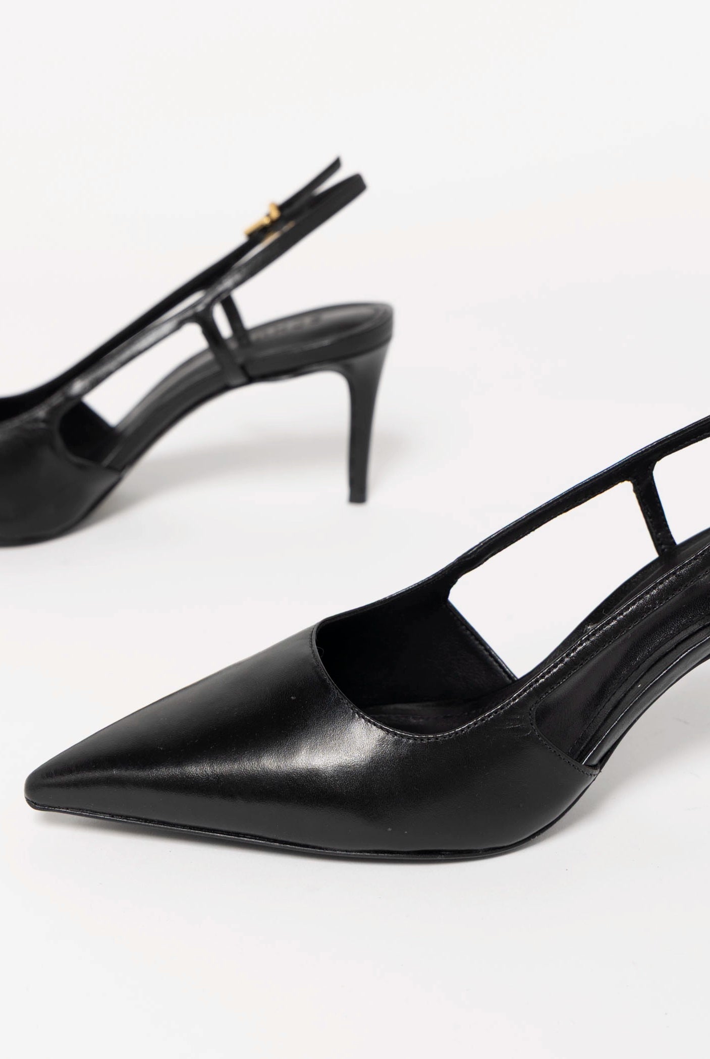 swatch_Black Leather schutz boris mid heel slingback pump